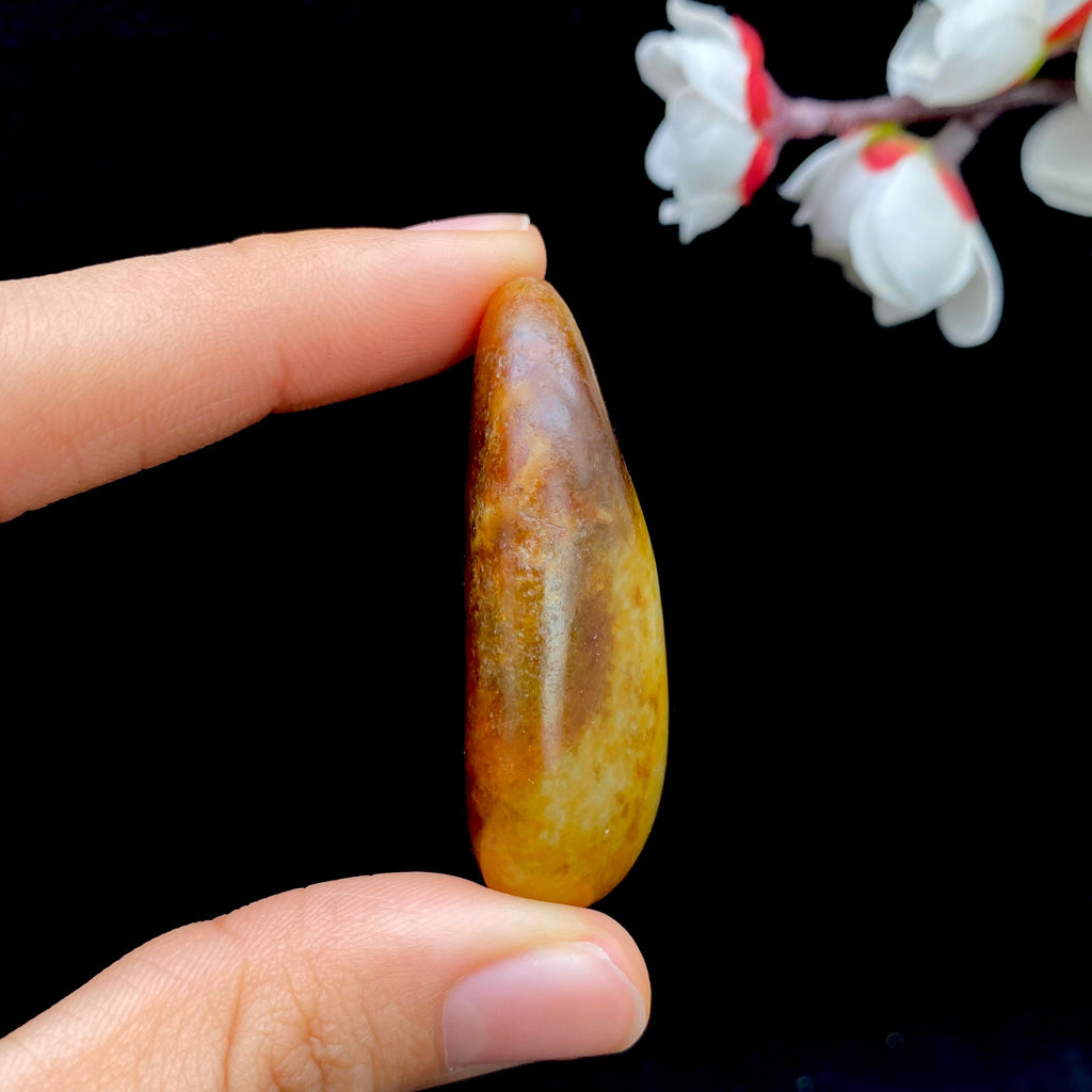 和田玉聚黄皮籽料挂件（30.9g）