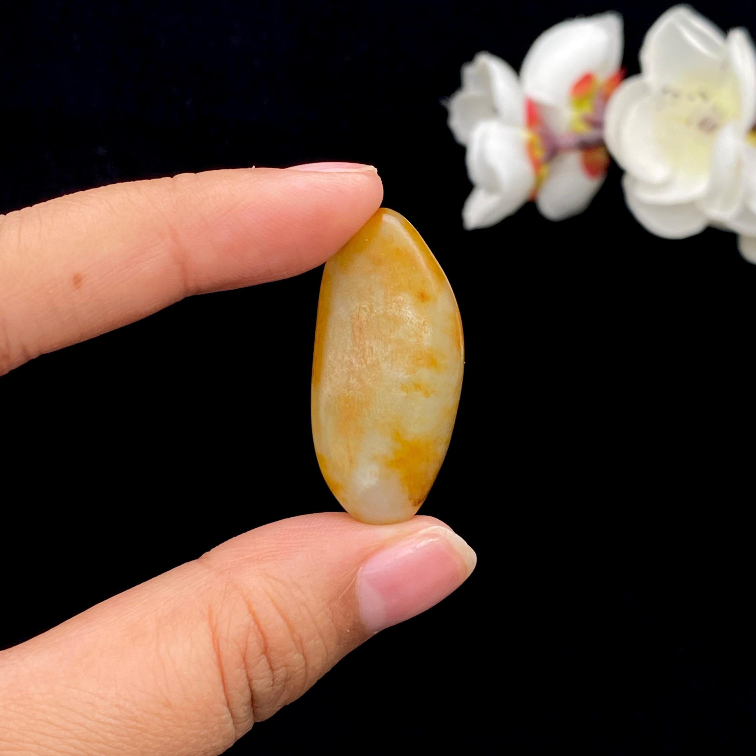 和田玉黄皮籽料吊坠籽（9.8g）