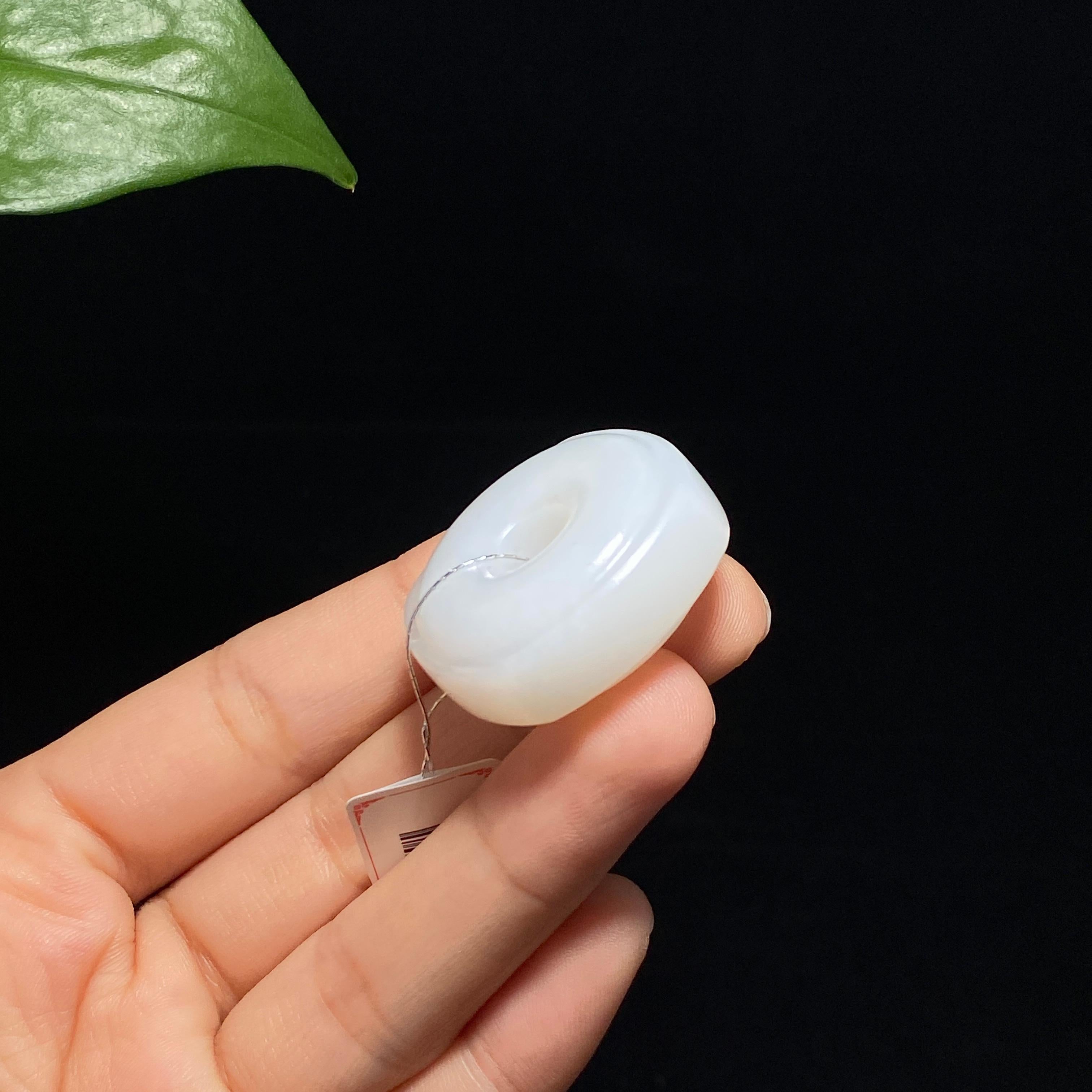 精品和田玉天圆地方平安扣（22.0g）