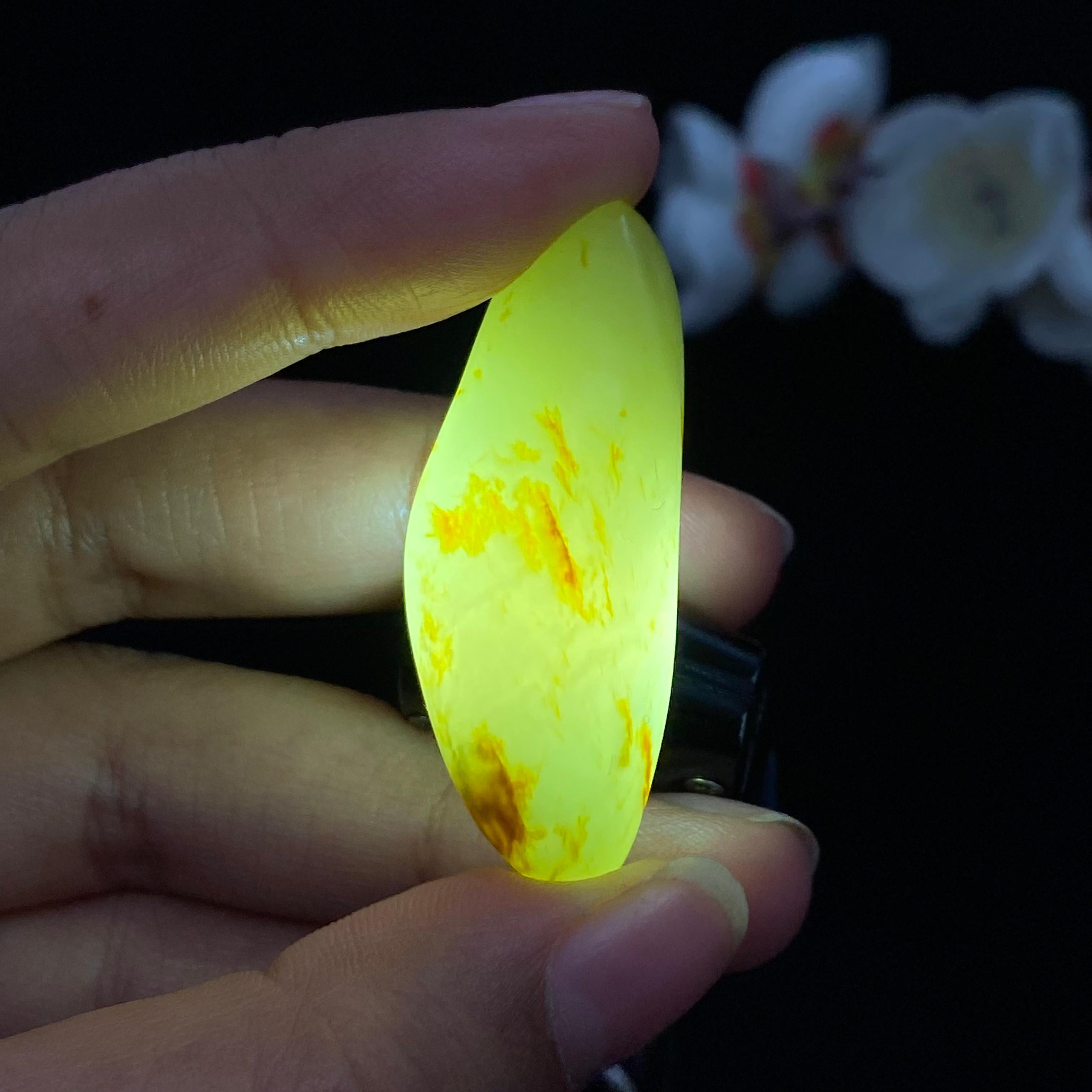 和田玉洒金皮籽料吊坠籽（15.1g）