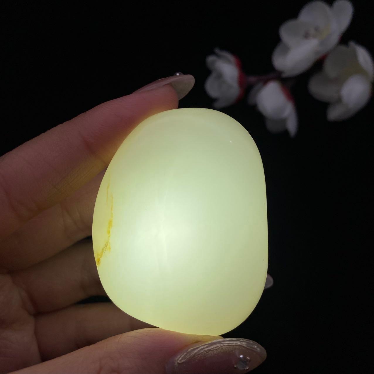 和田玉白玉籽料原石（53.2g）