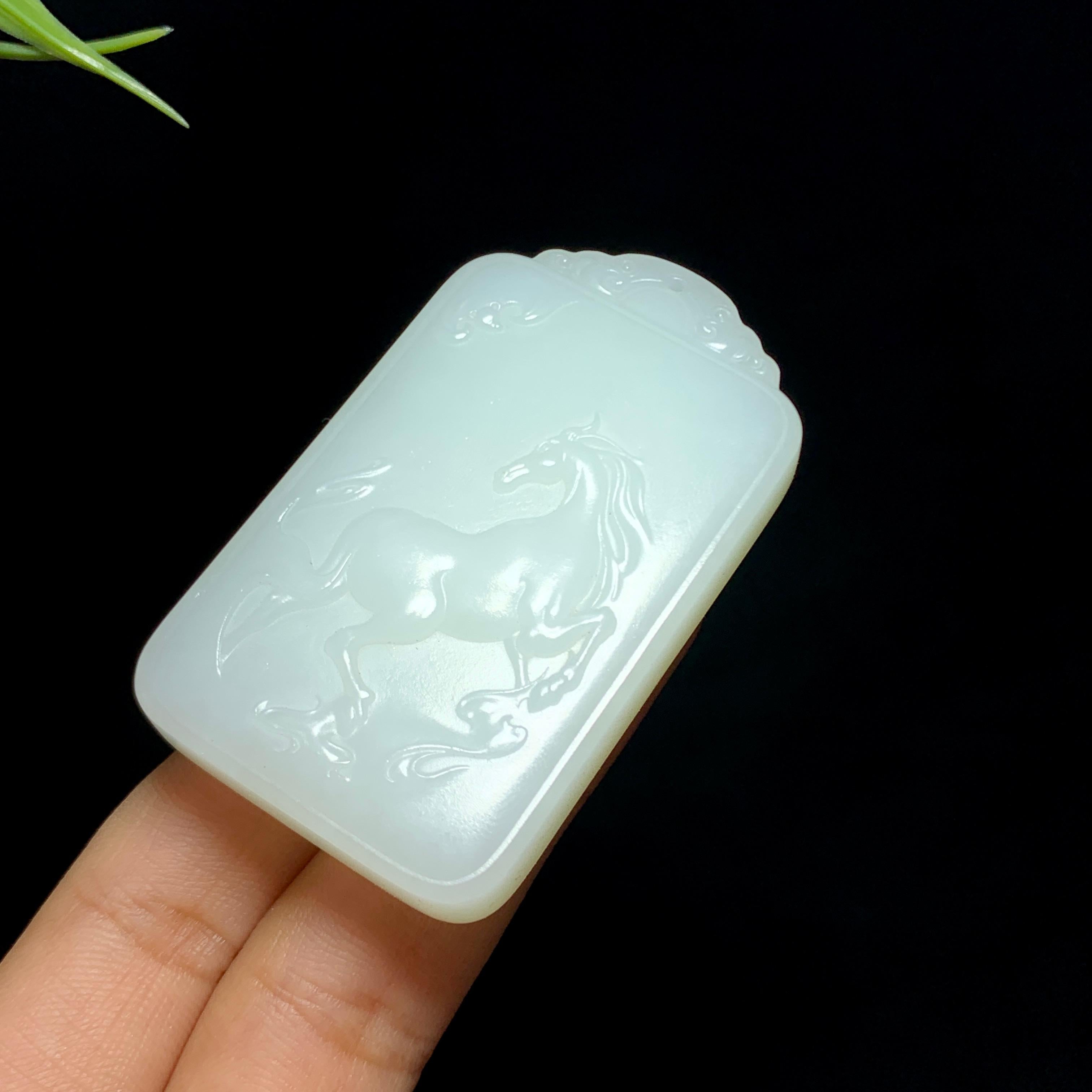 和田白玉一马当先牌（44.3g）