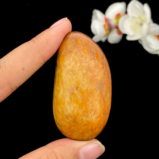 和田玉红沁皮籽料原石（37.7g）