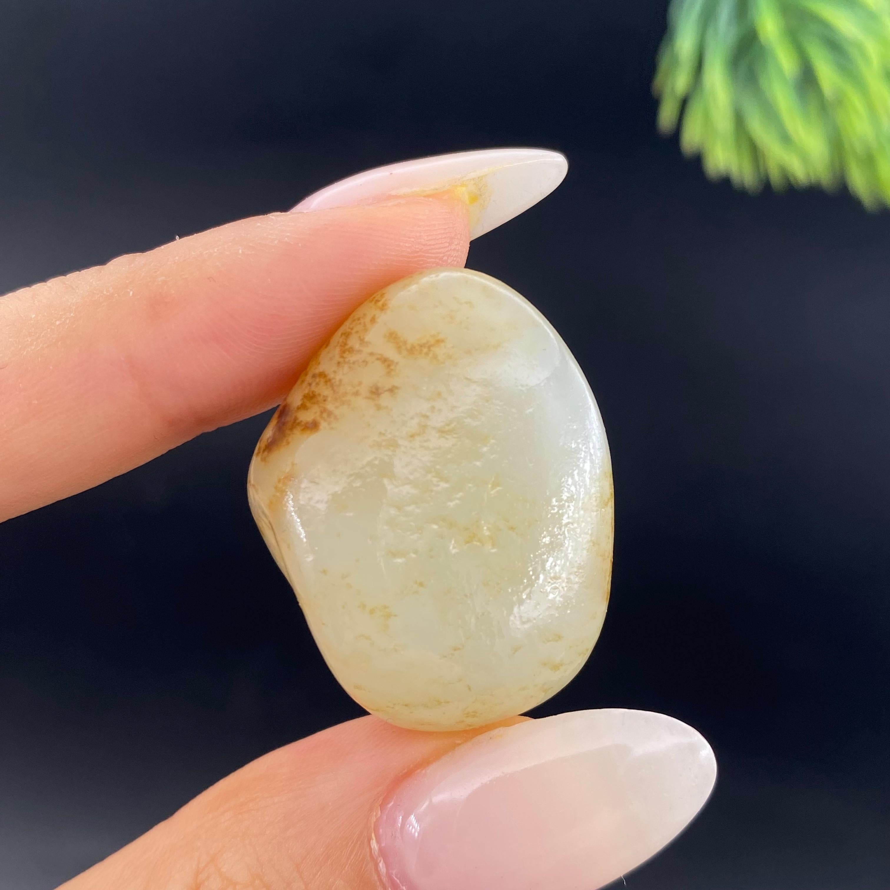【超值推荐】和田玉洒金皮籽料（10.84g）