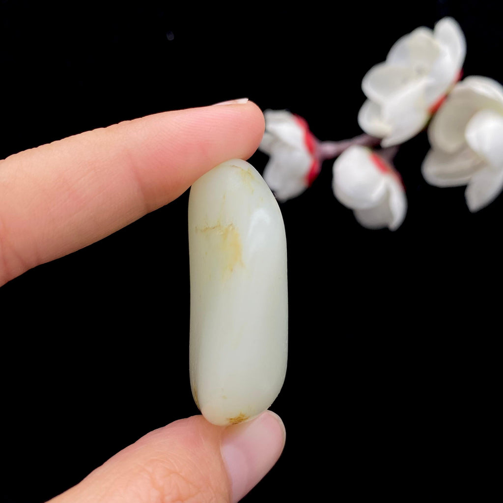 和田玉白玉带黄皮籽料（29.2g）
