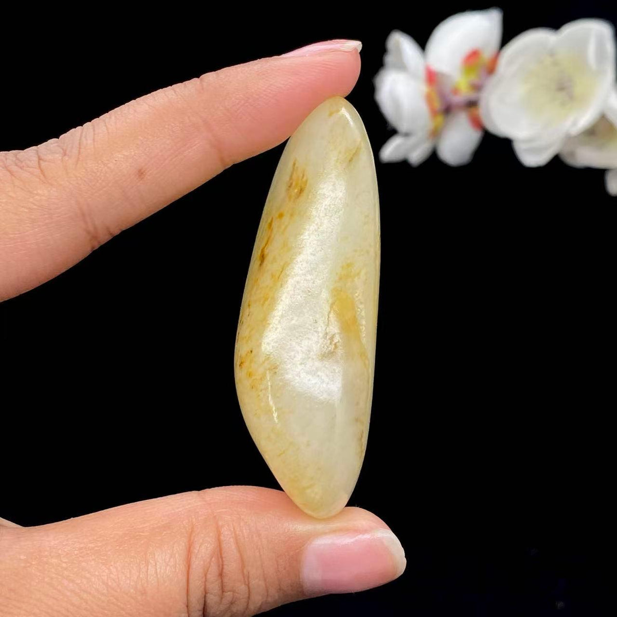 和田玉洒金皮籽料牌型手把件（70.7g）