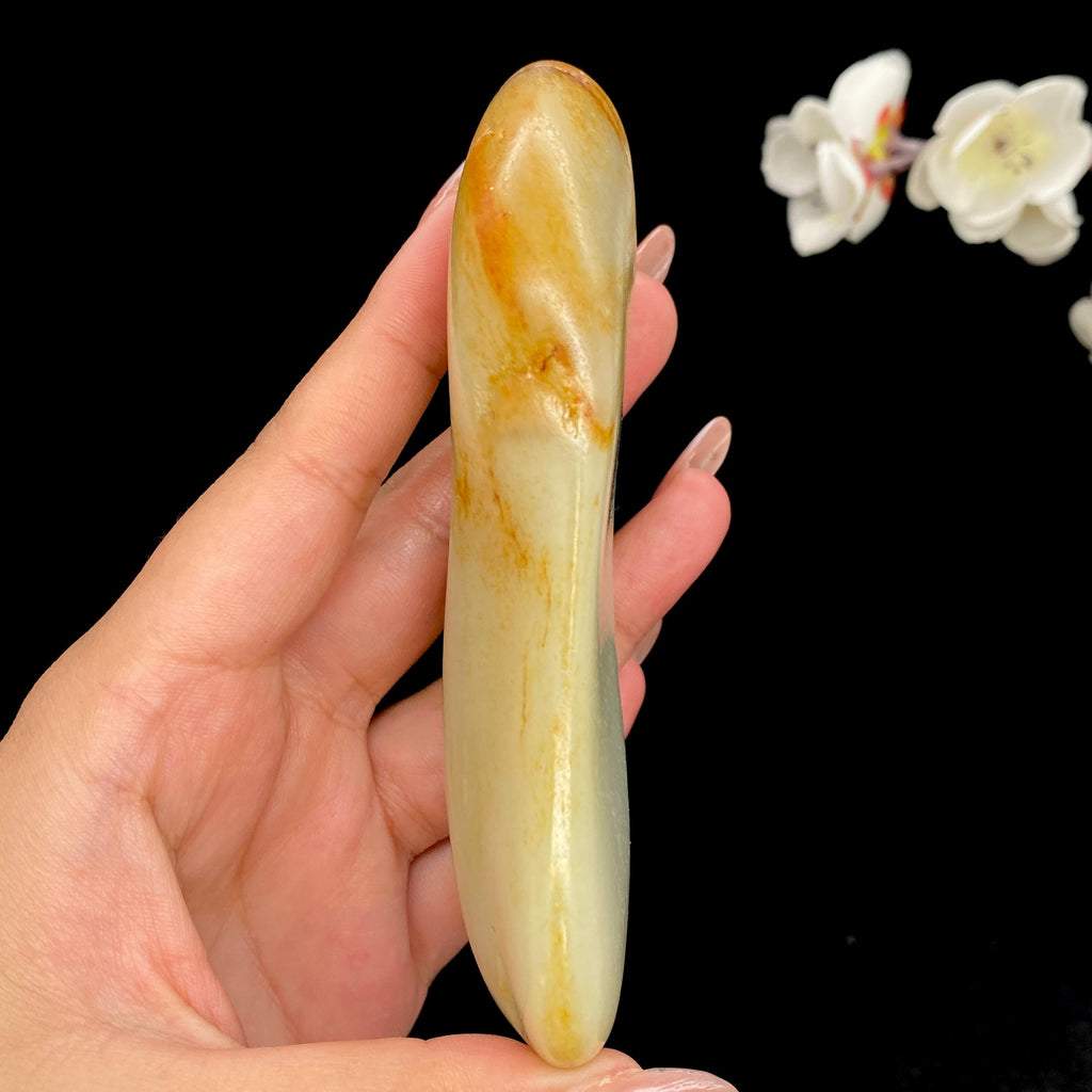 和田玉聚黄皮籽料手把件（180.8g）
