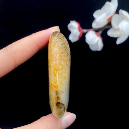 和田玉洒金皮籽料原石（89.7g）
