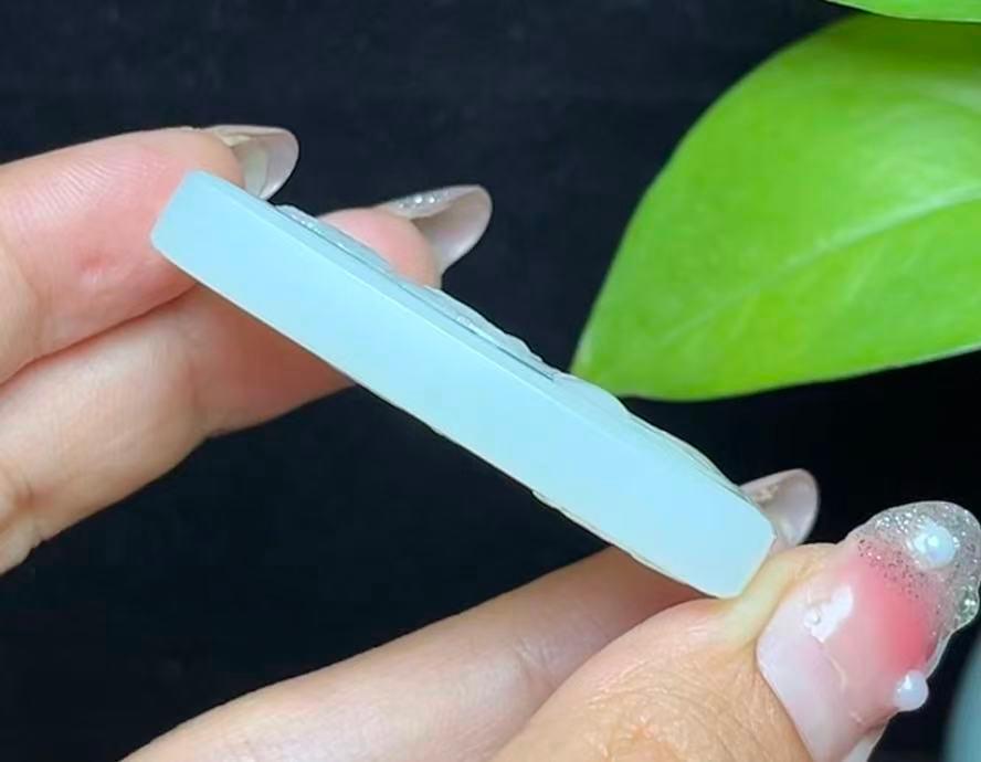 和田羊脂玉观音（38.2g）