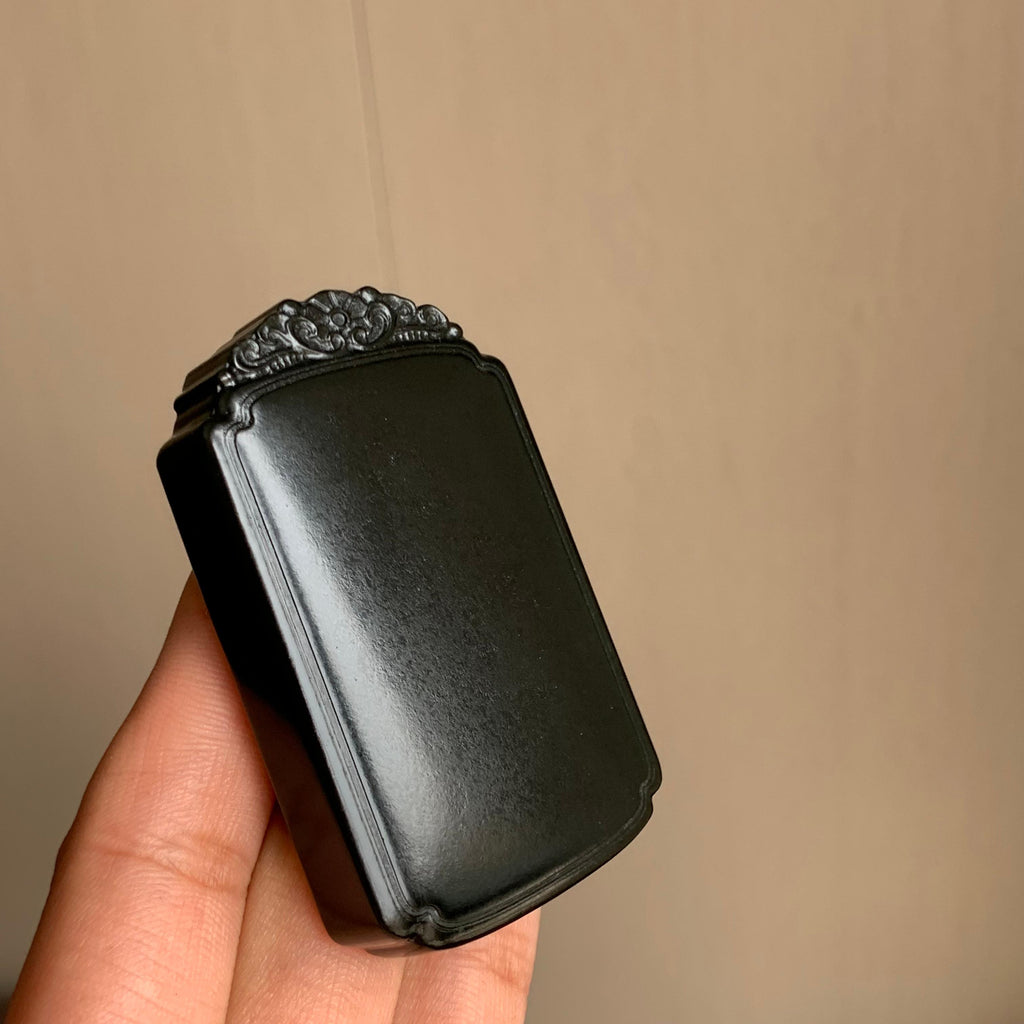 高品质和田玉黑青无事牌（71.8g）