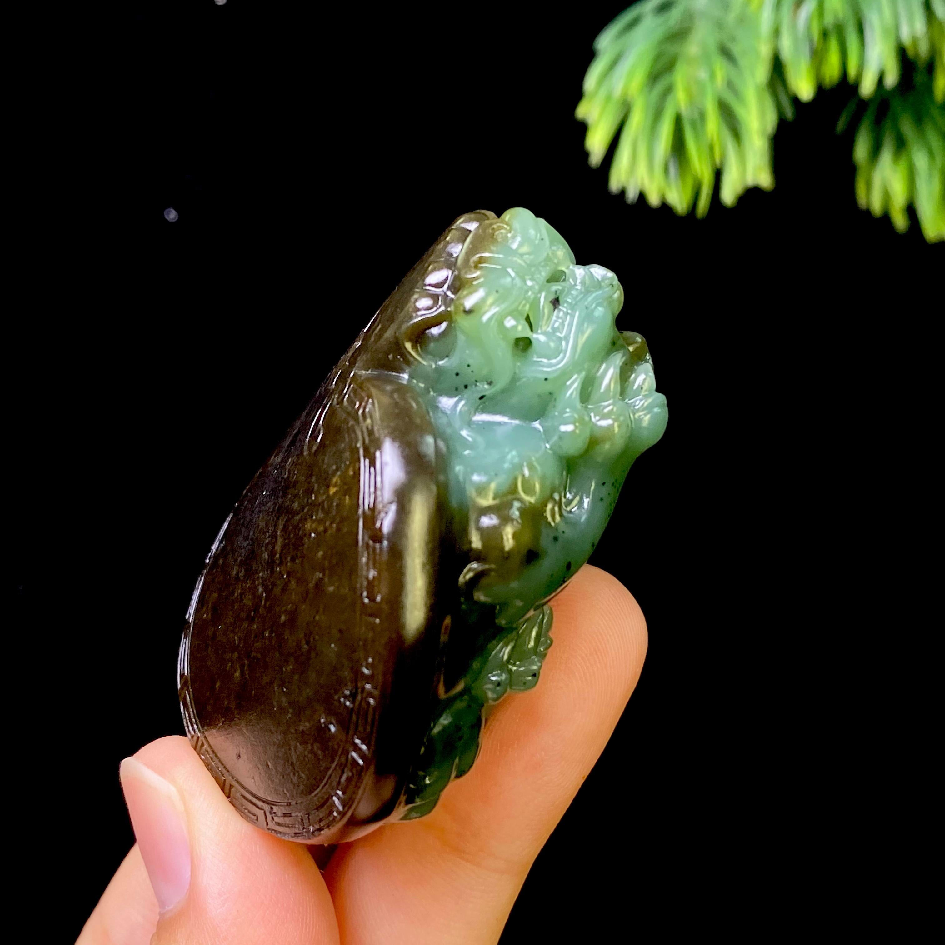 和田玉籽料碧玉龙龟把件（82.2g）