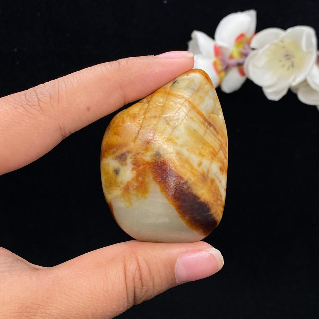 和田玉聚红皮籽料手把件（86.2g）