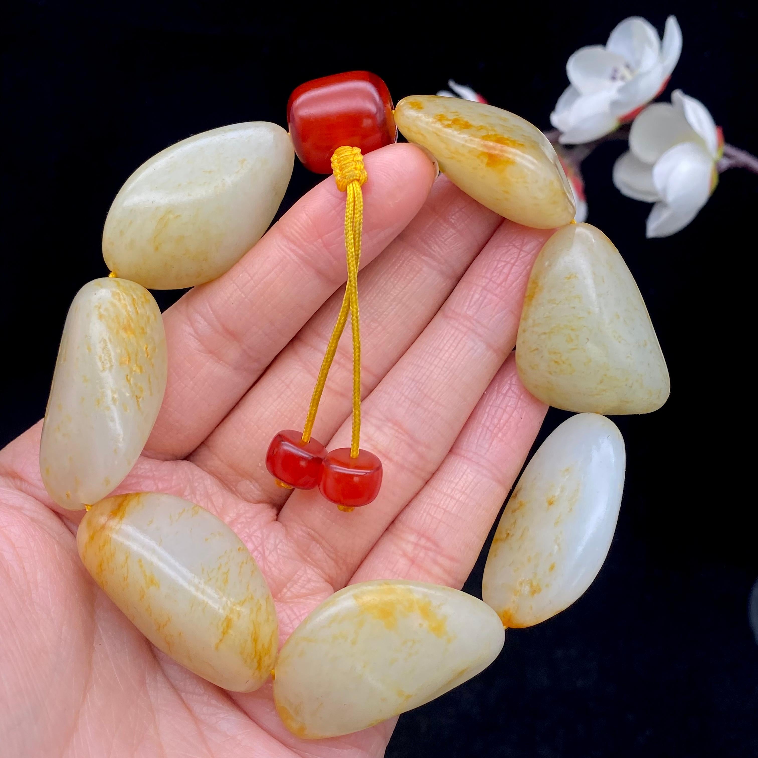 和田玉洒金皮籽料【精品手串】（103.7g）
