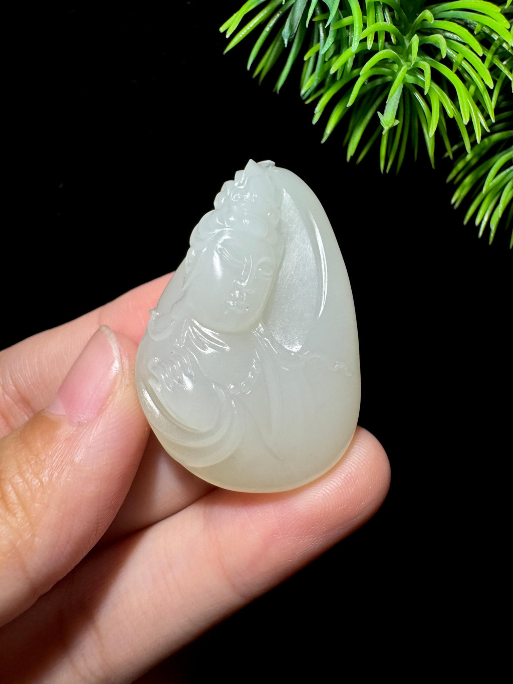 和田玉籽料观音（20.8g）