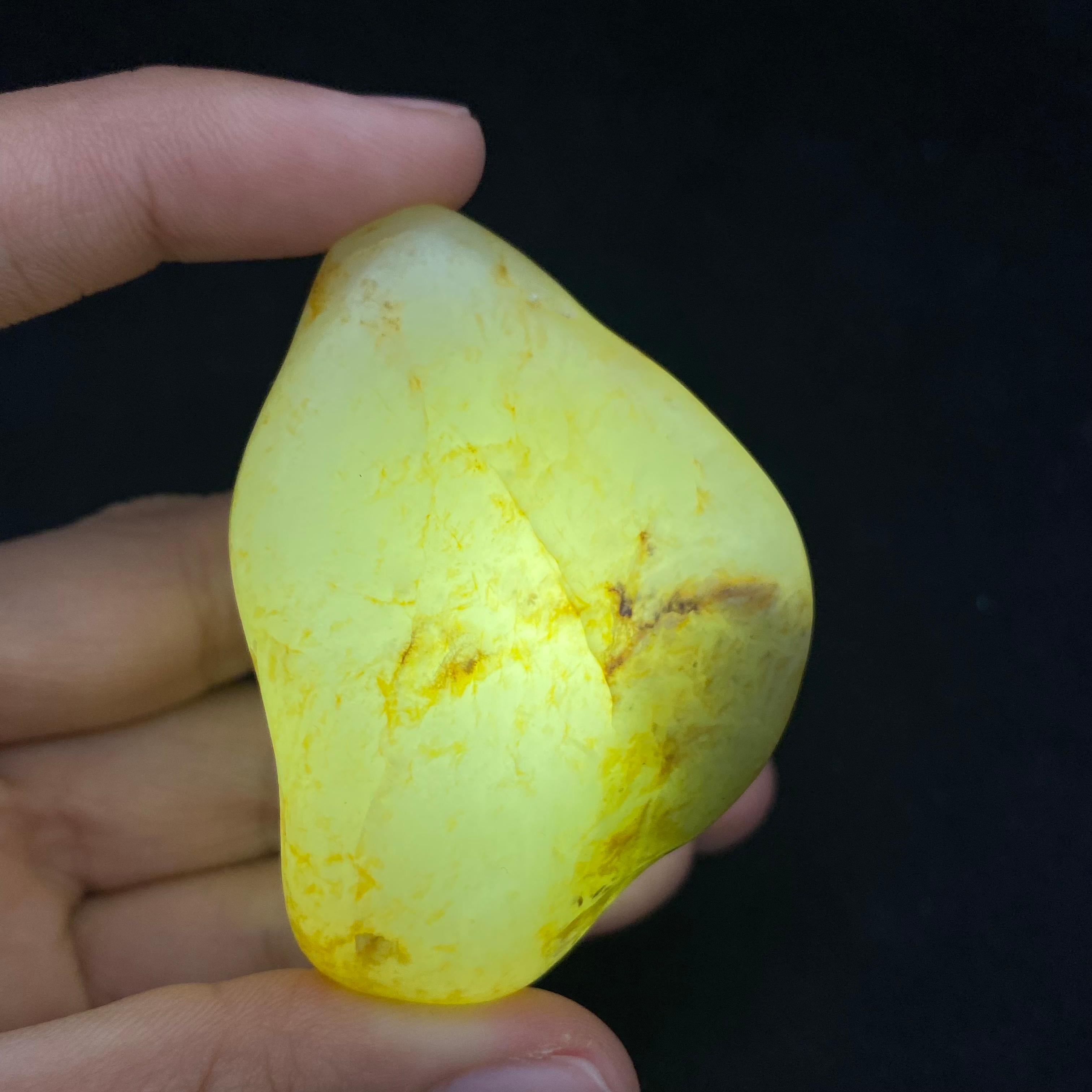 和田玉洒金皮籽料原石（80.3g）
