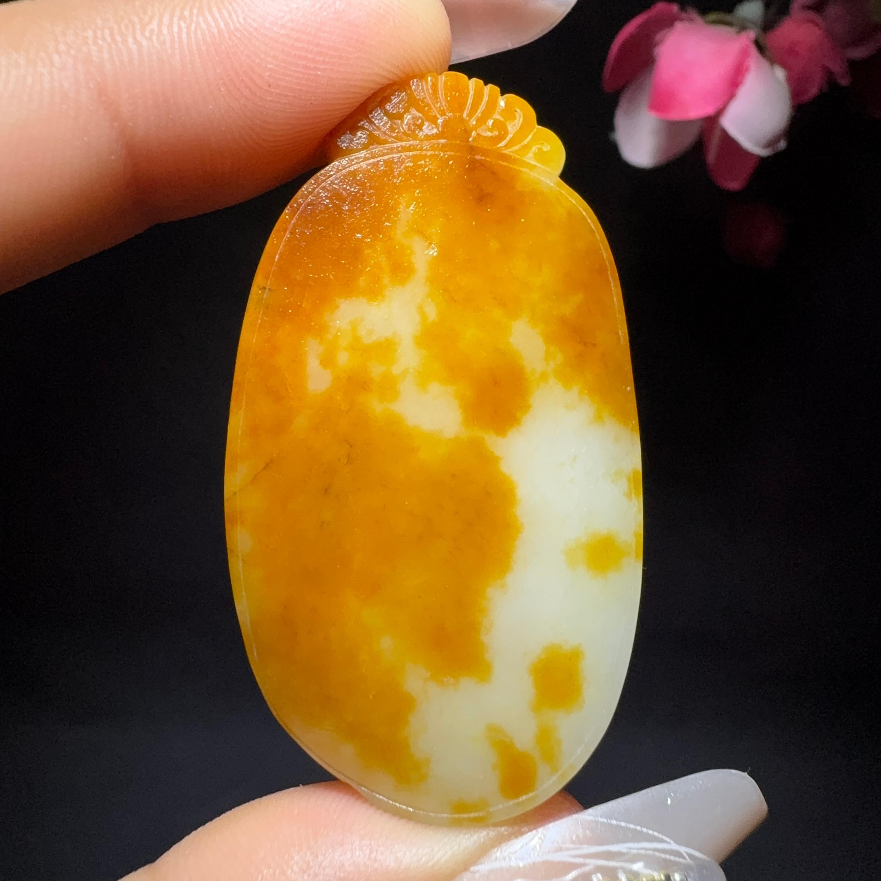和田玉籽料平安牌挂件（28.2g）