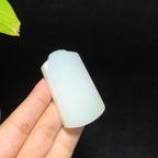 和田山料白玉带翠无事牌（32.5g）