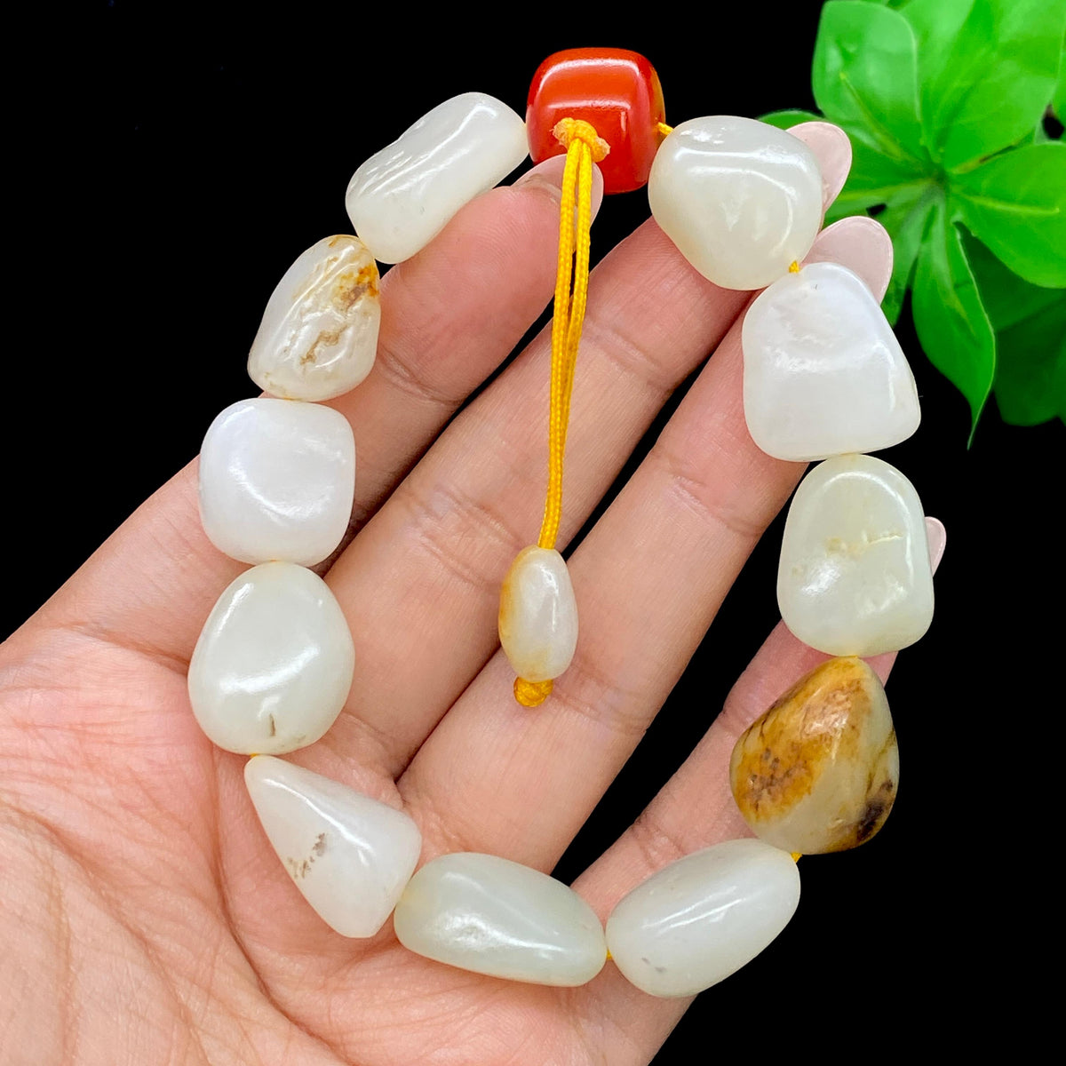 和田玉黄皮籽料【精品手串】（65.8g）