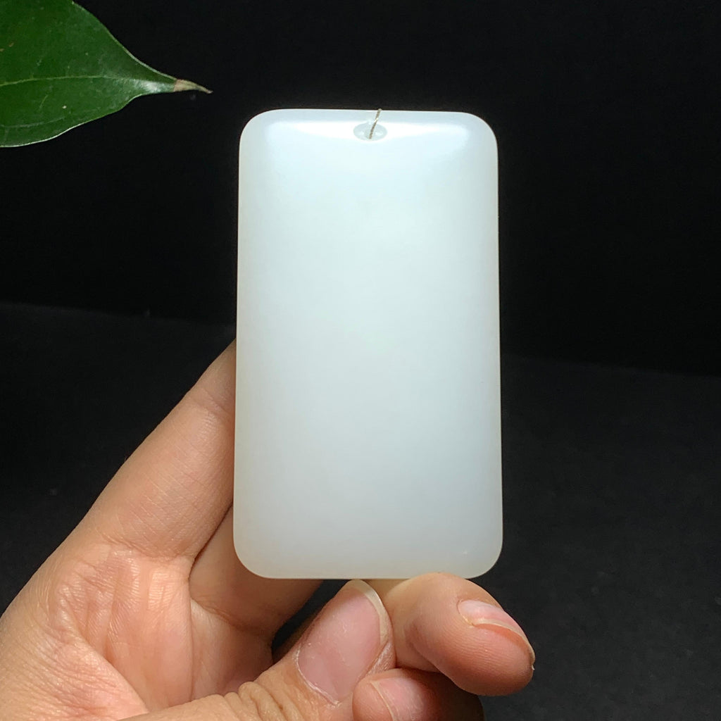 毕业级和田山料羊脂白玉无事牌挂件（105.5g）