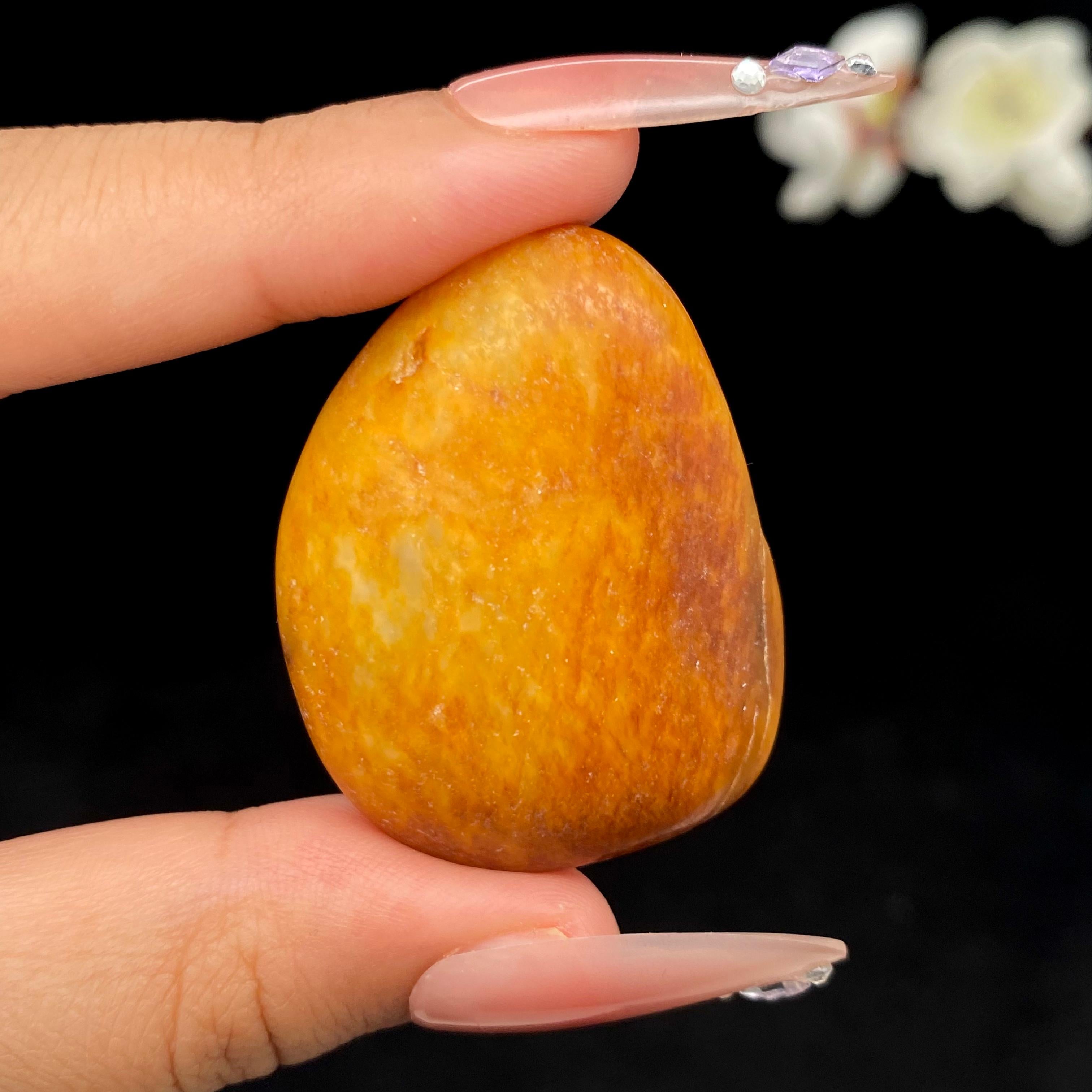 和田玉黄沁皮籽料挂件（28.3g）