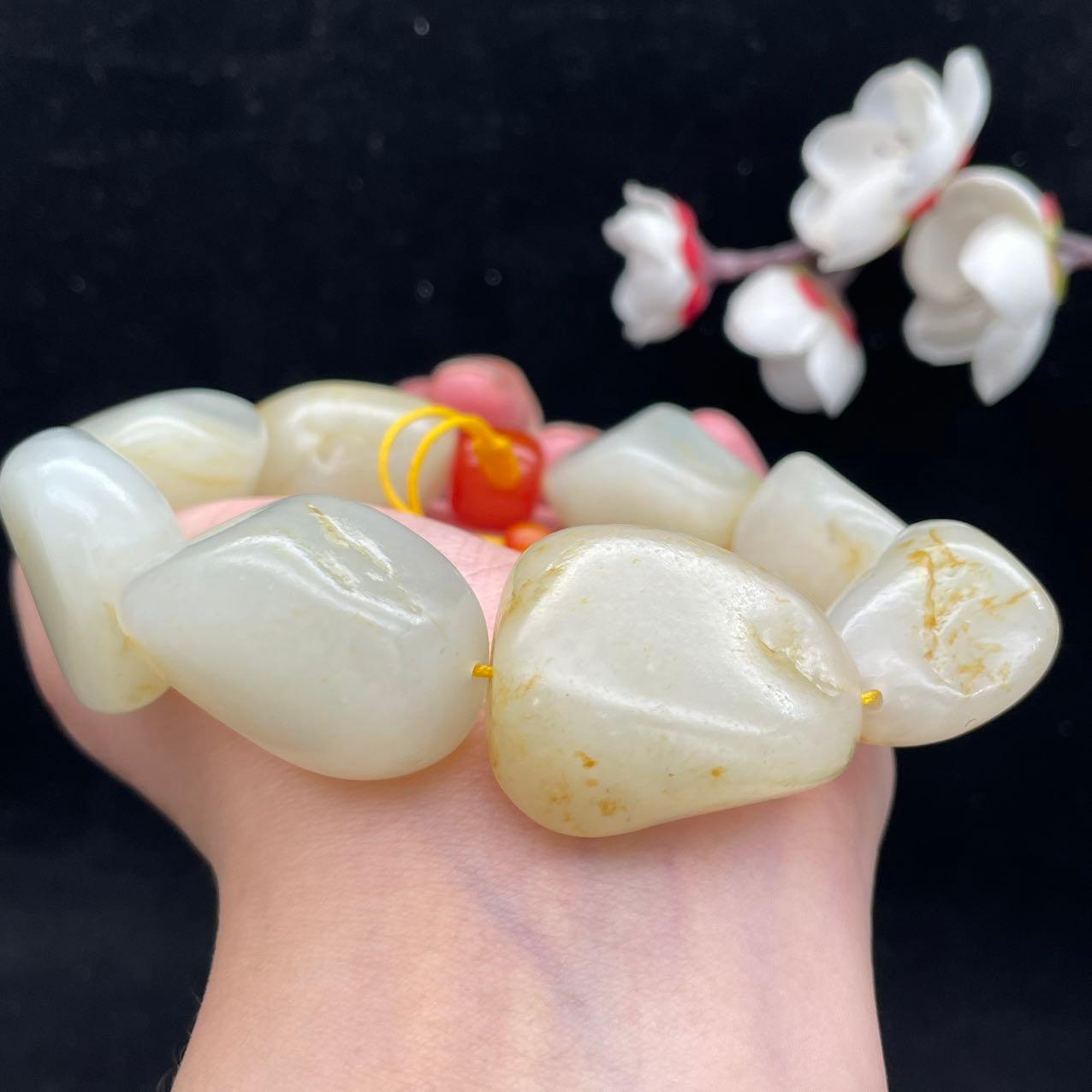 和田玉洒金皮籽料【精品手串】（137.5g）