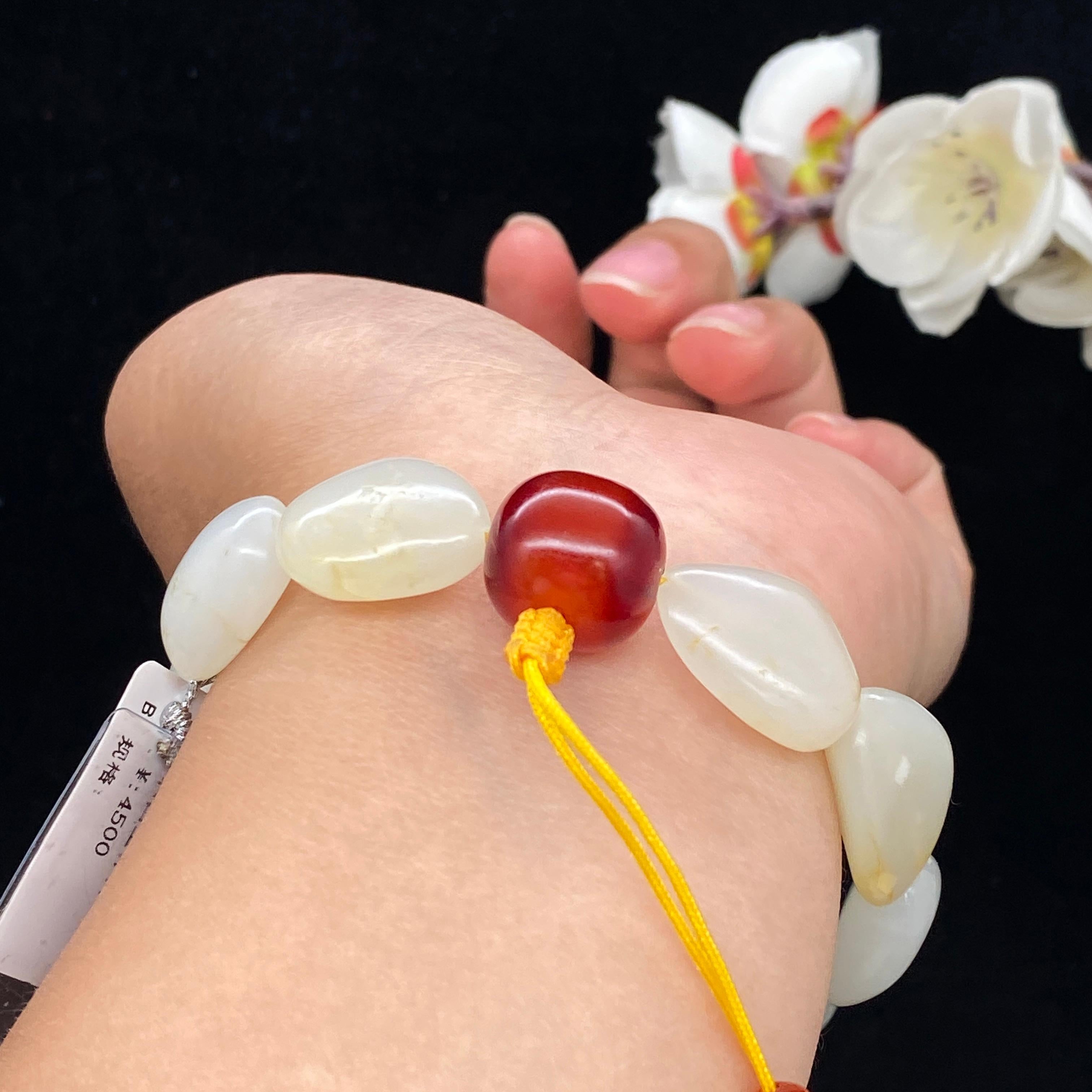 秒杀和田玉-黄皮白肉籽料【精品手串】H2605260285（46.9g）