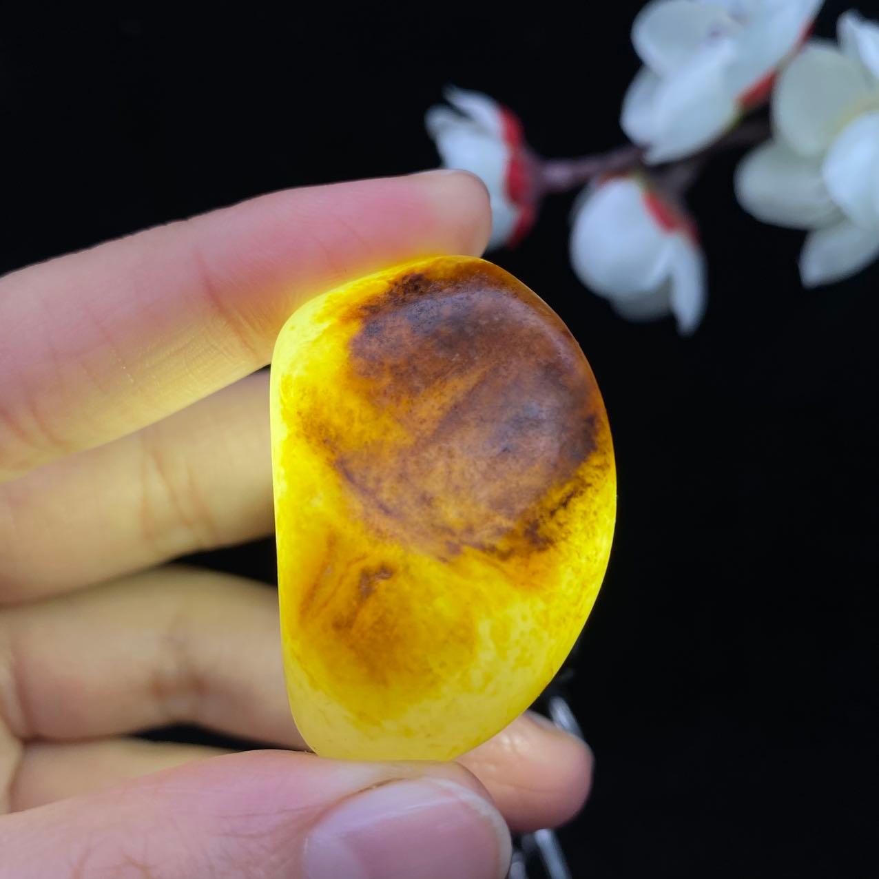 【超值推荐】和田玉聚黄皮籽料挂件（30g）