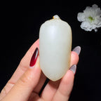 和田玉籽料平安无事牌（64.8g）