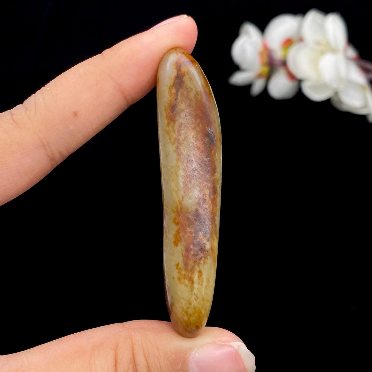 和田玉洒红皮籽料挂件（46.4g）