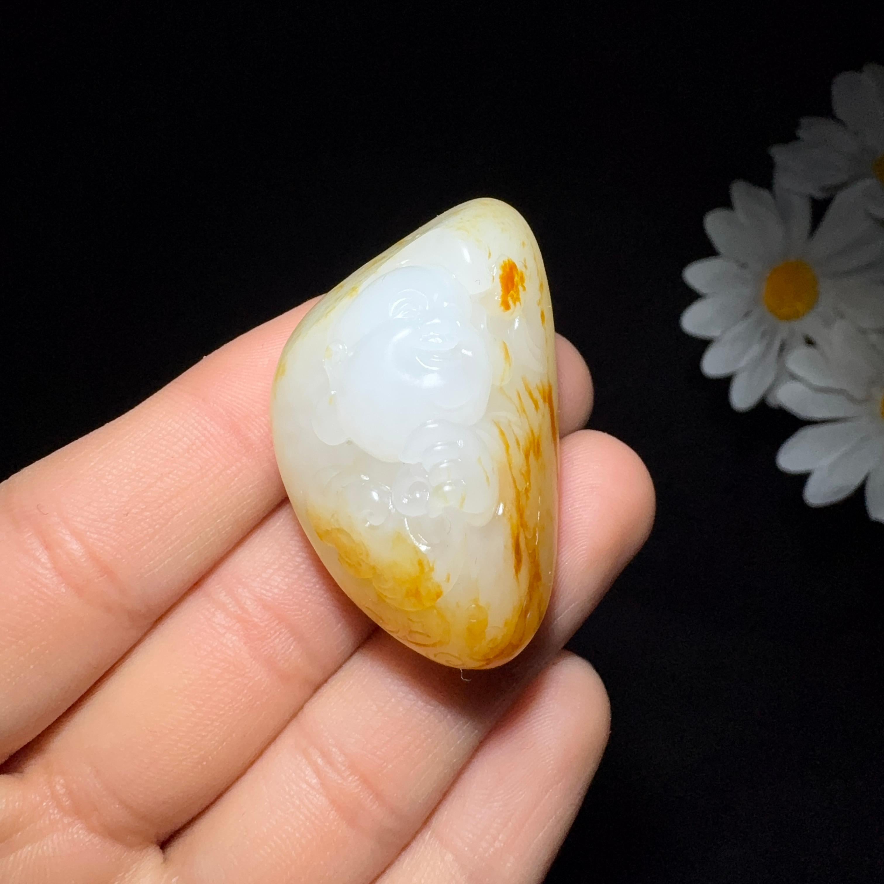 和田玉籽料收藏级挂件佛公（33.7g）