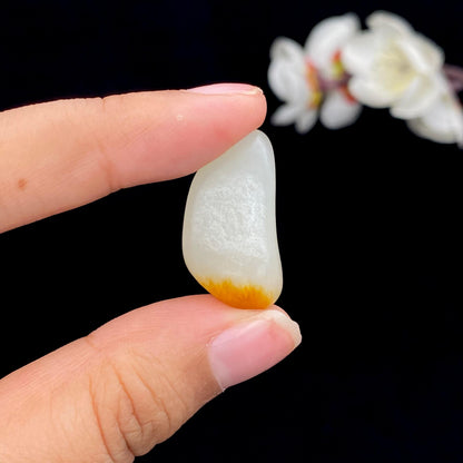 和田玉聚黄皮籽料吊坠籽（6.2g）