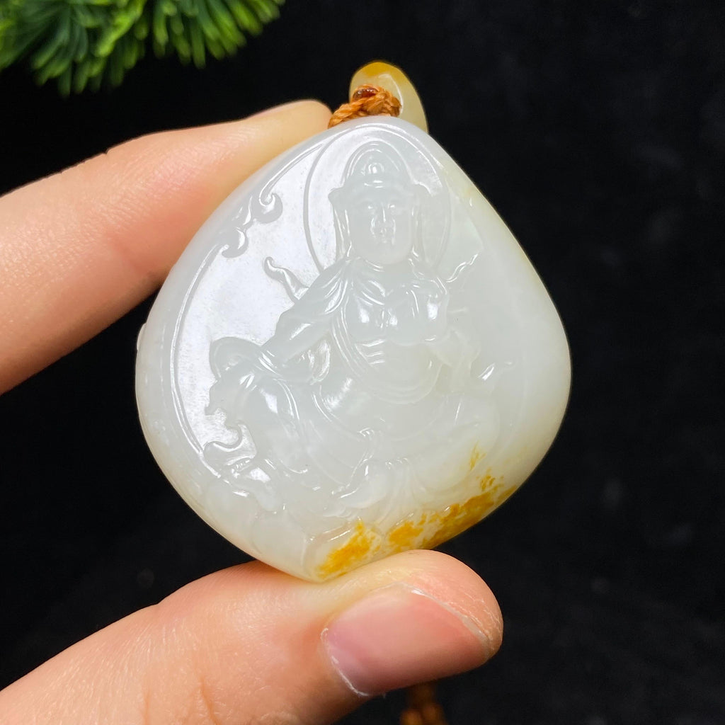 和田玉籽料观音（49.6g）