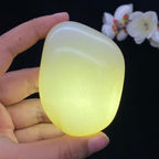 和田玉白玉籽料手把件（164.2g）