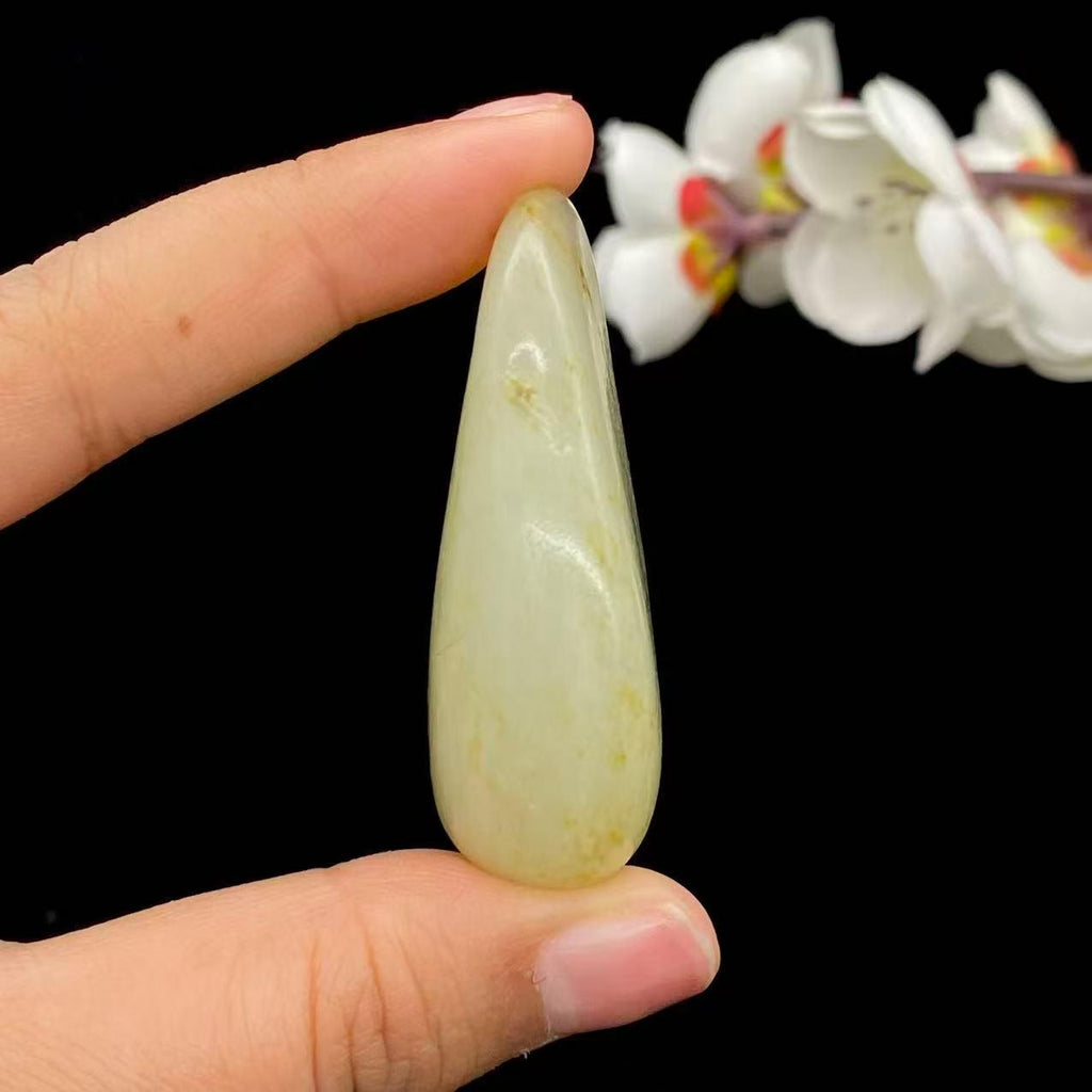 和田玉洒金皮籽料大挂件（58.7g）