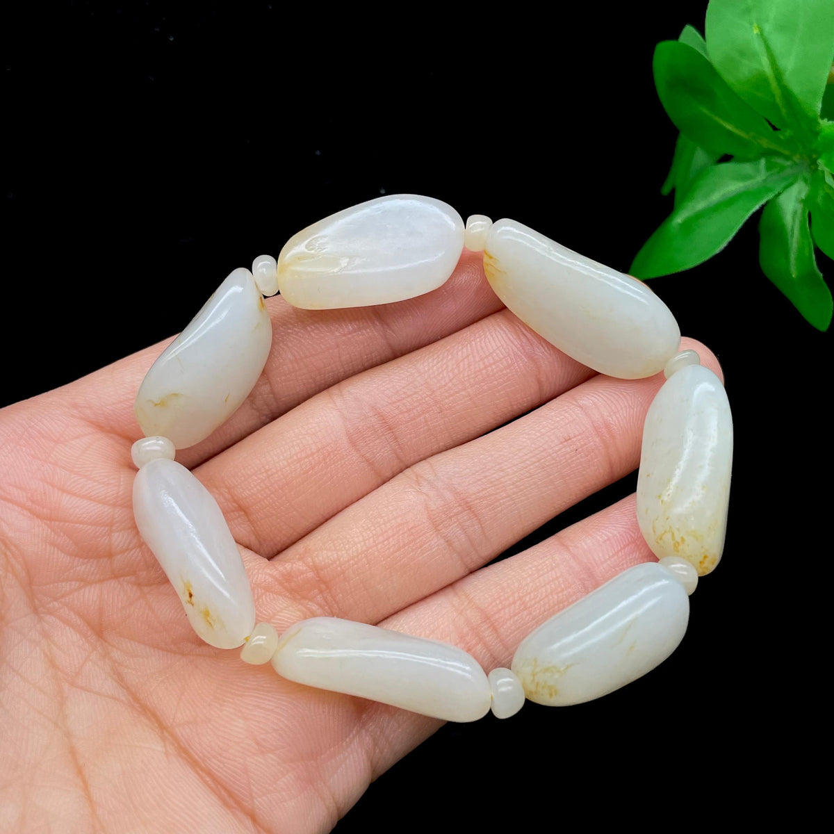和田玉洒金皮籽料【精品手串】（48.5g）