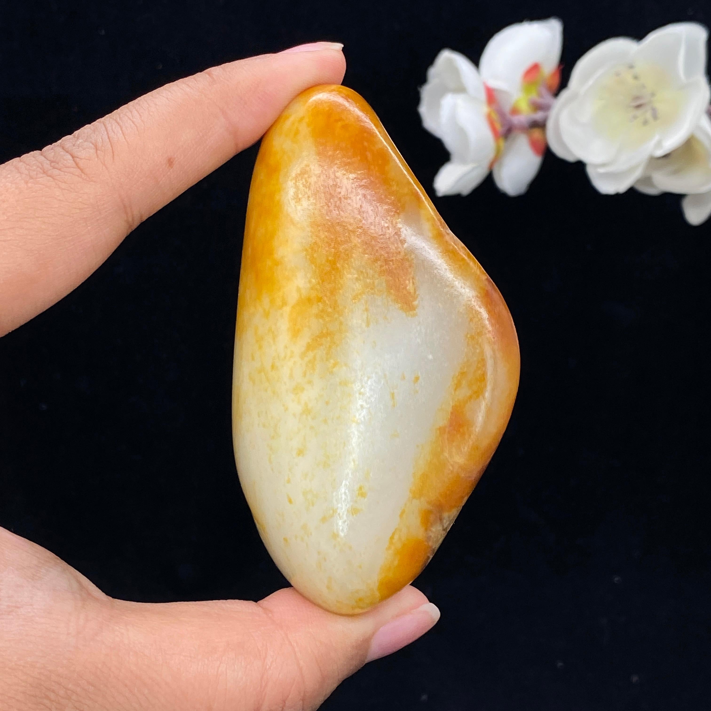 和田玉聚黄皮籽料（200g）