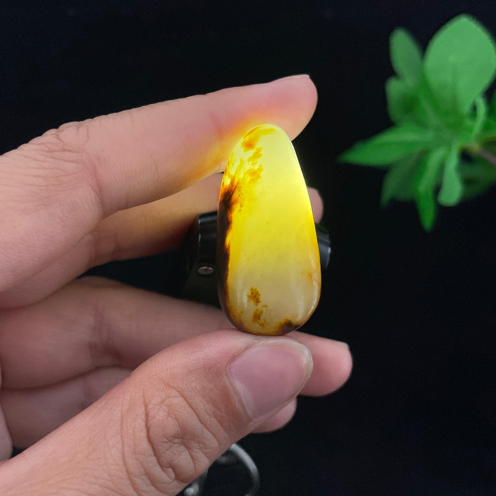 和田玉聚黄皮籽料吊坠籽（10.7g）
