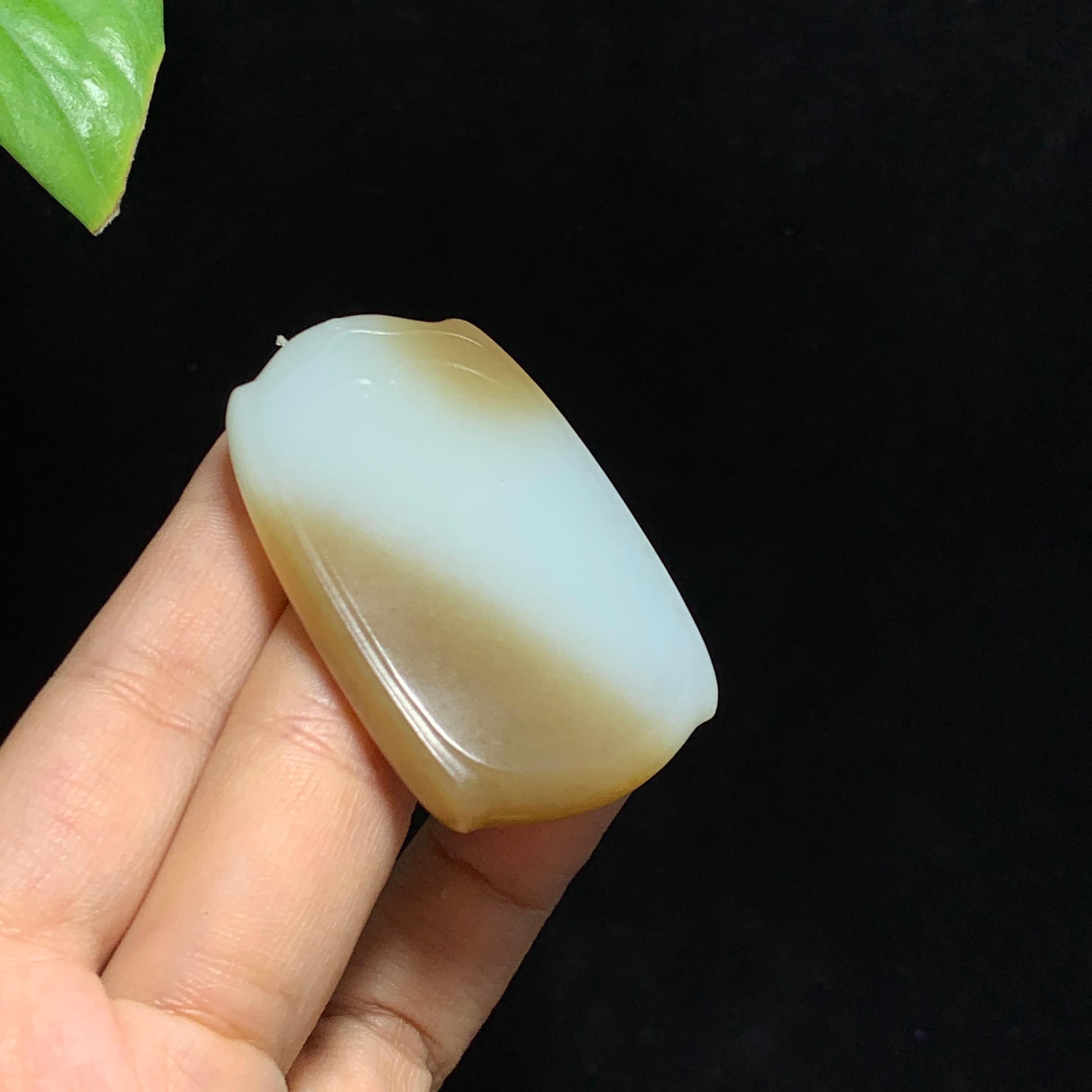 和田山料糖白玉无事牌挂件（40.6g）