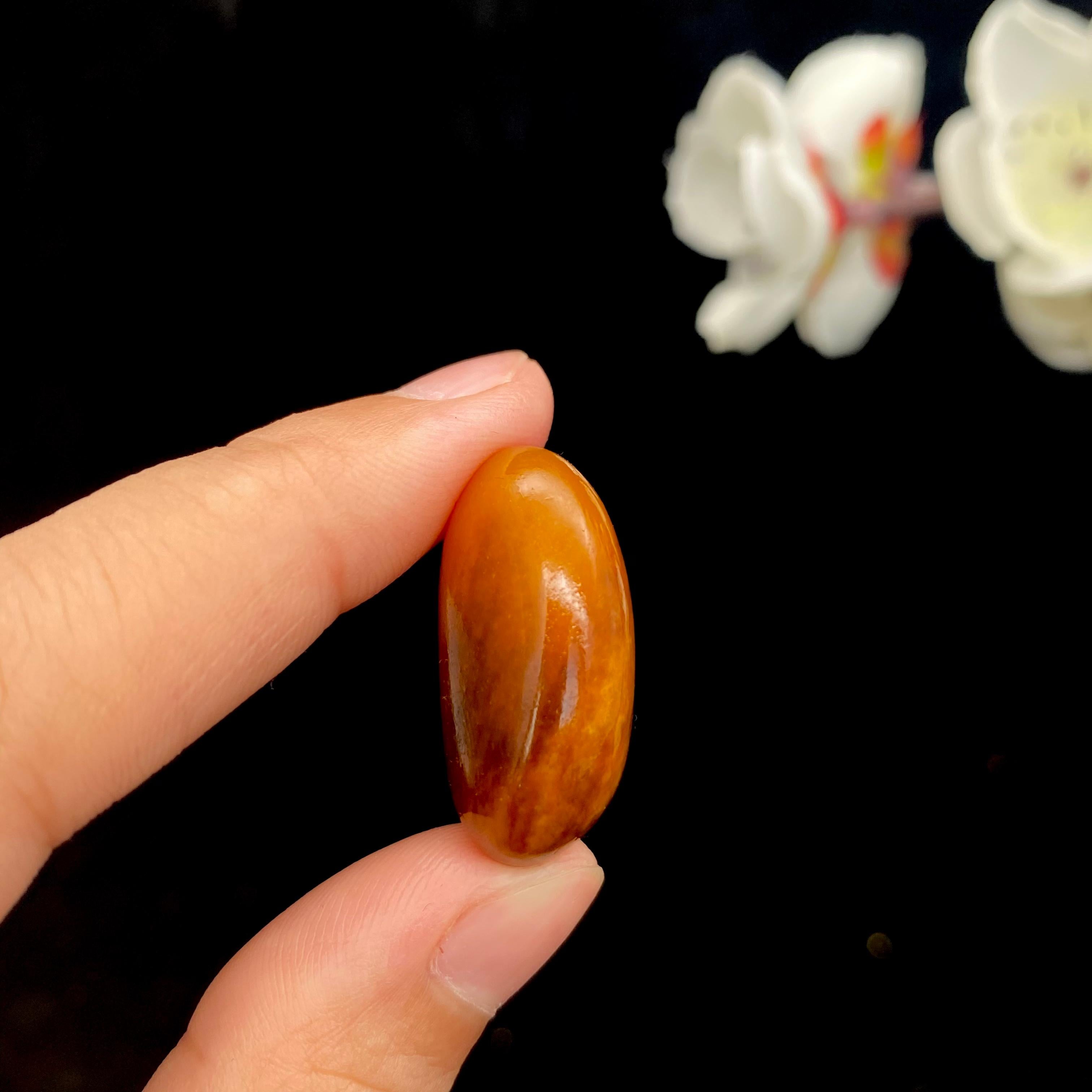 和田玉红沁皮籽料原石（9.2g）