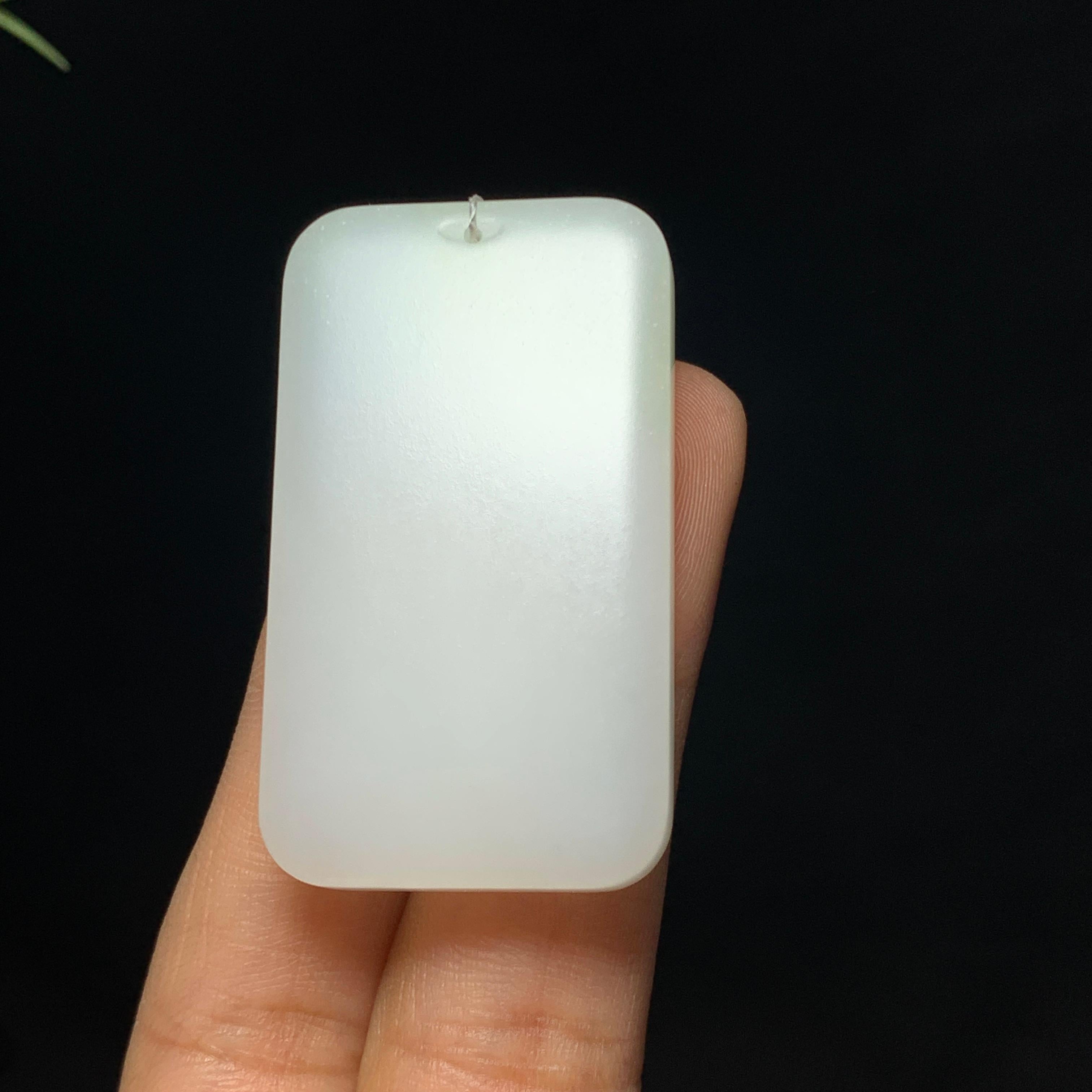 和田山料羊脂白玉平安无事牌（21.8g）