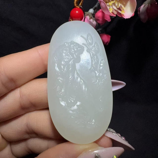 和田玉白玉挂件虎虎生威（41.0g）