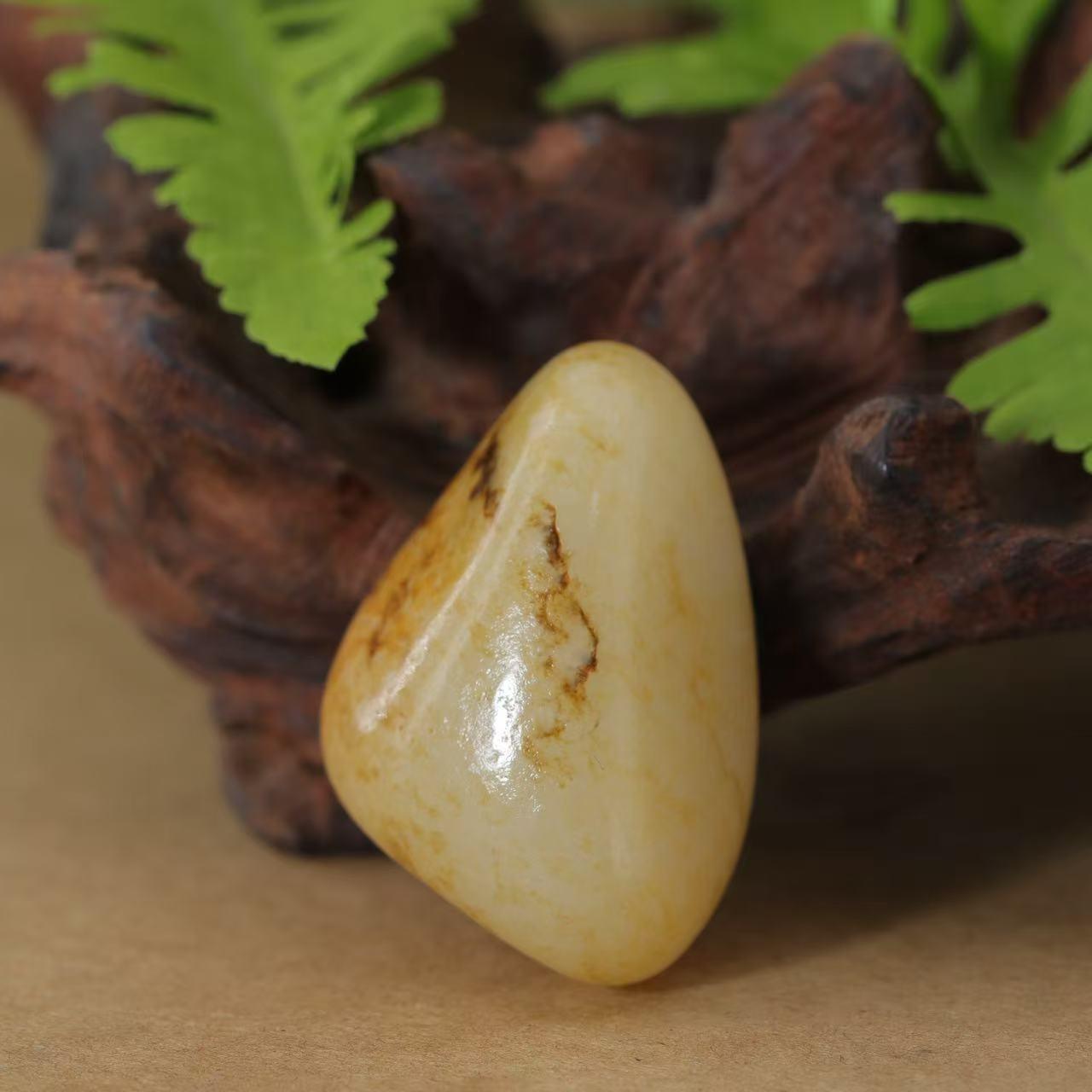 和田玉洒金皮籽料挂件（39.1g）