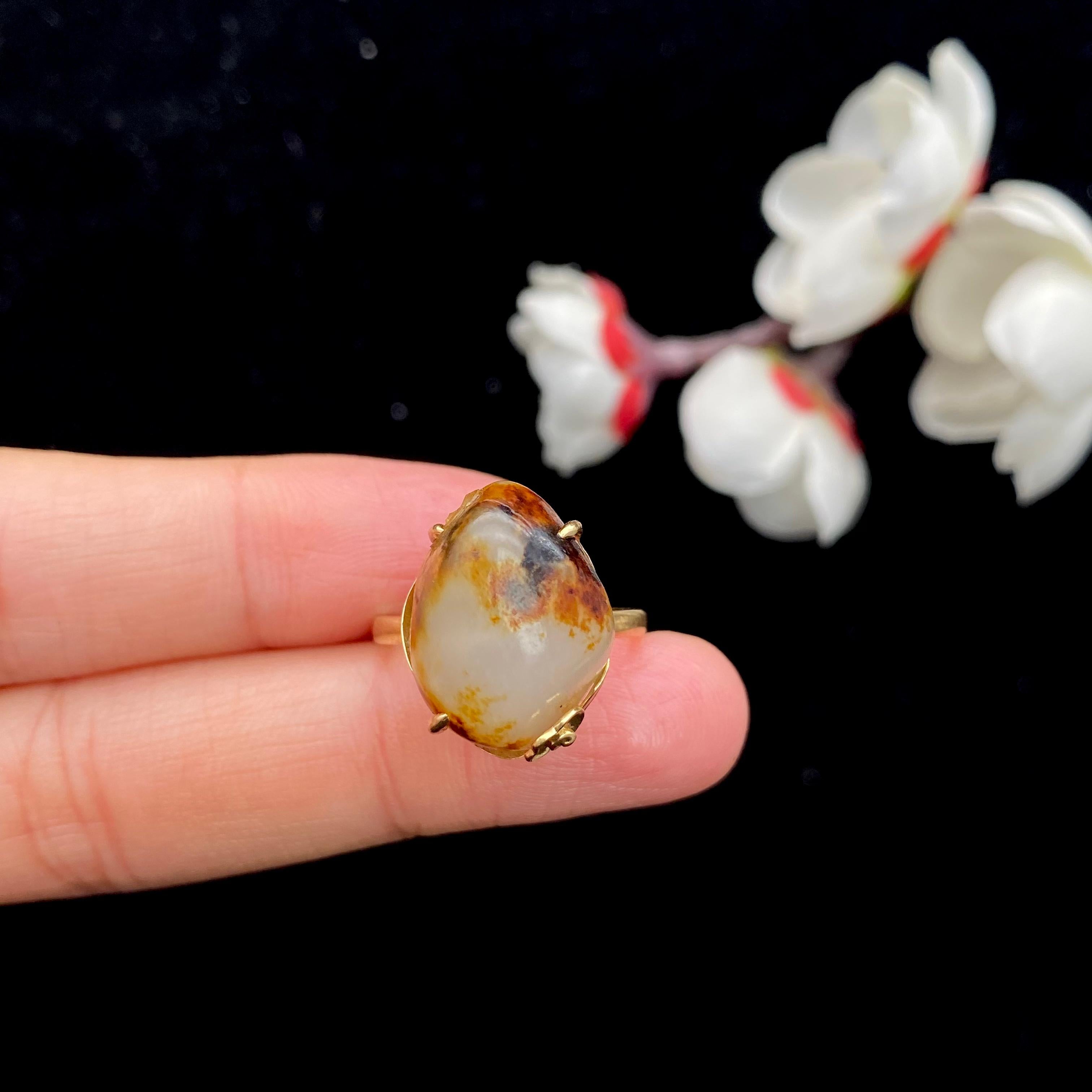 和田玉-红皮白肉籽料18k金镶【包金戒指】（6.2g）