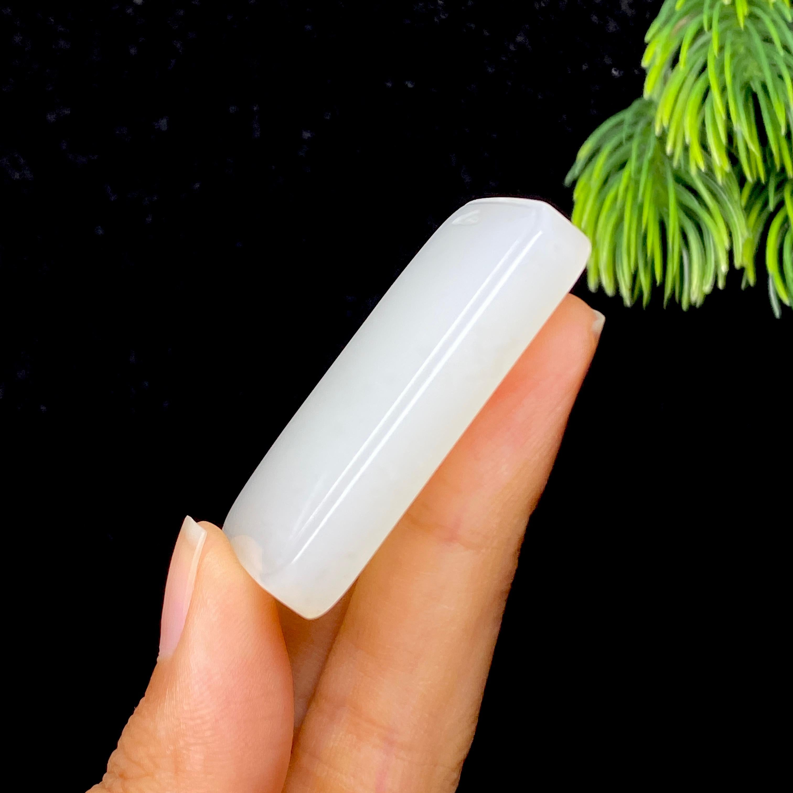和田玉白玉无事牌（28.8g）