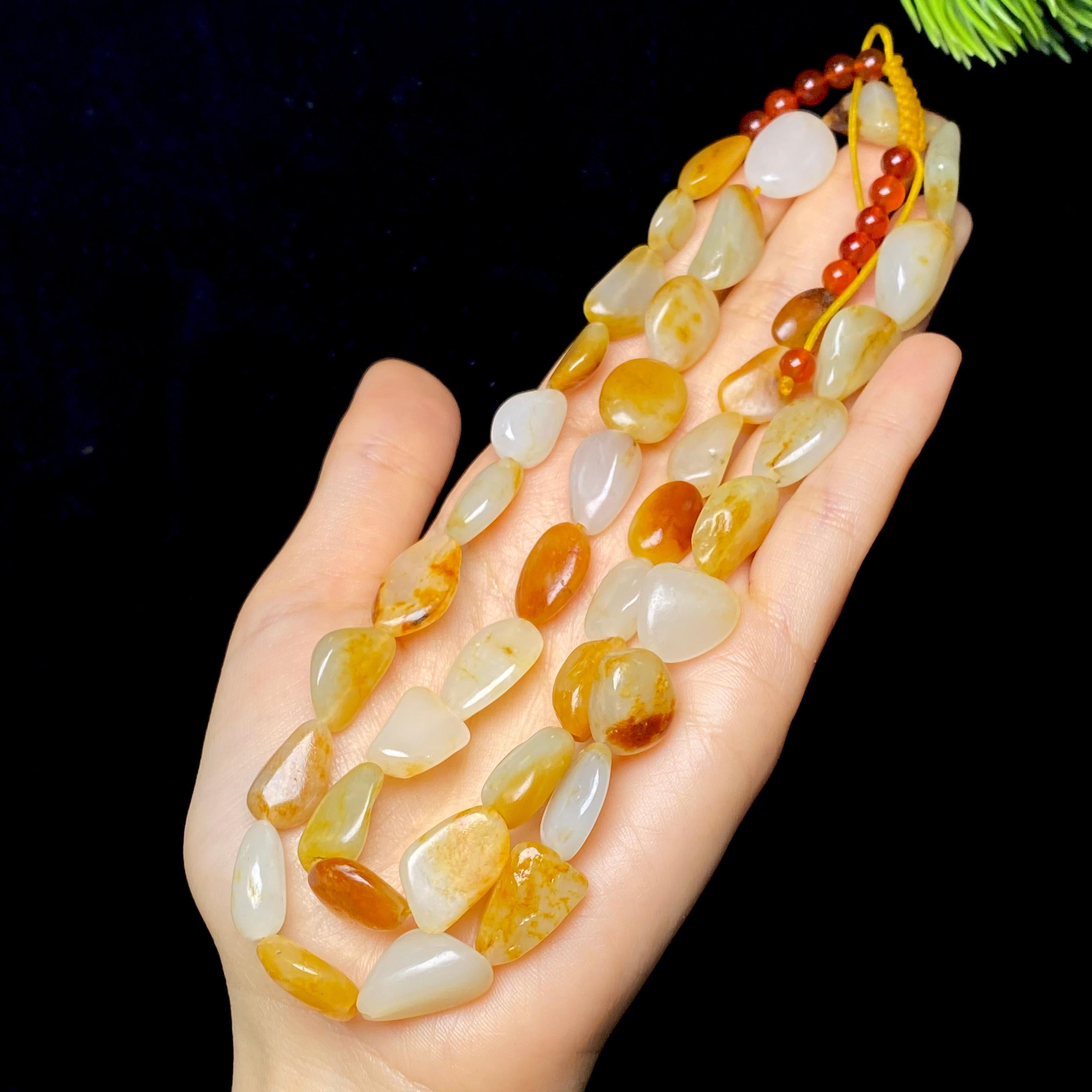 和田玉红皮白籽料项链（66.49g）