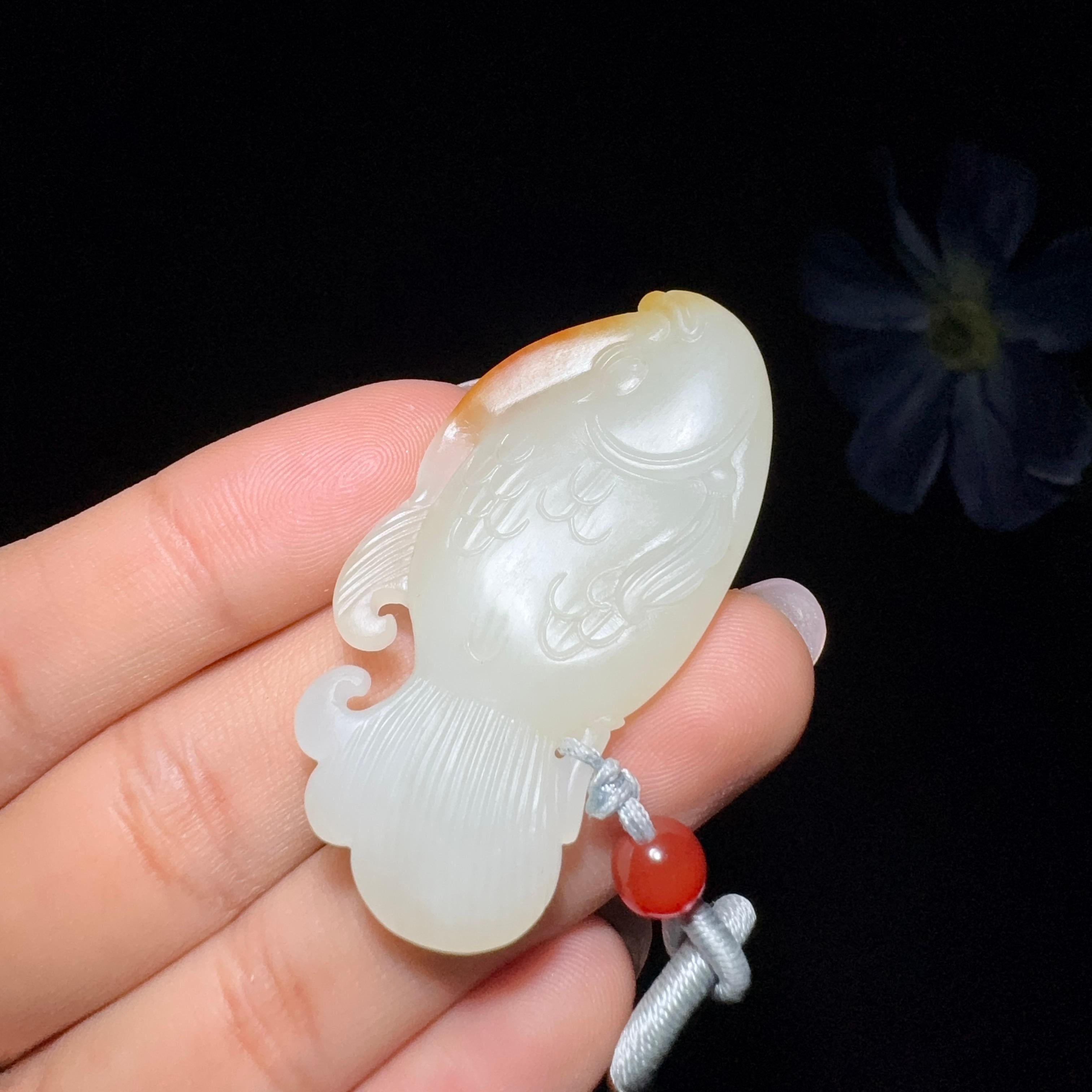 和田玉籽料连年有余（19.1g）