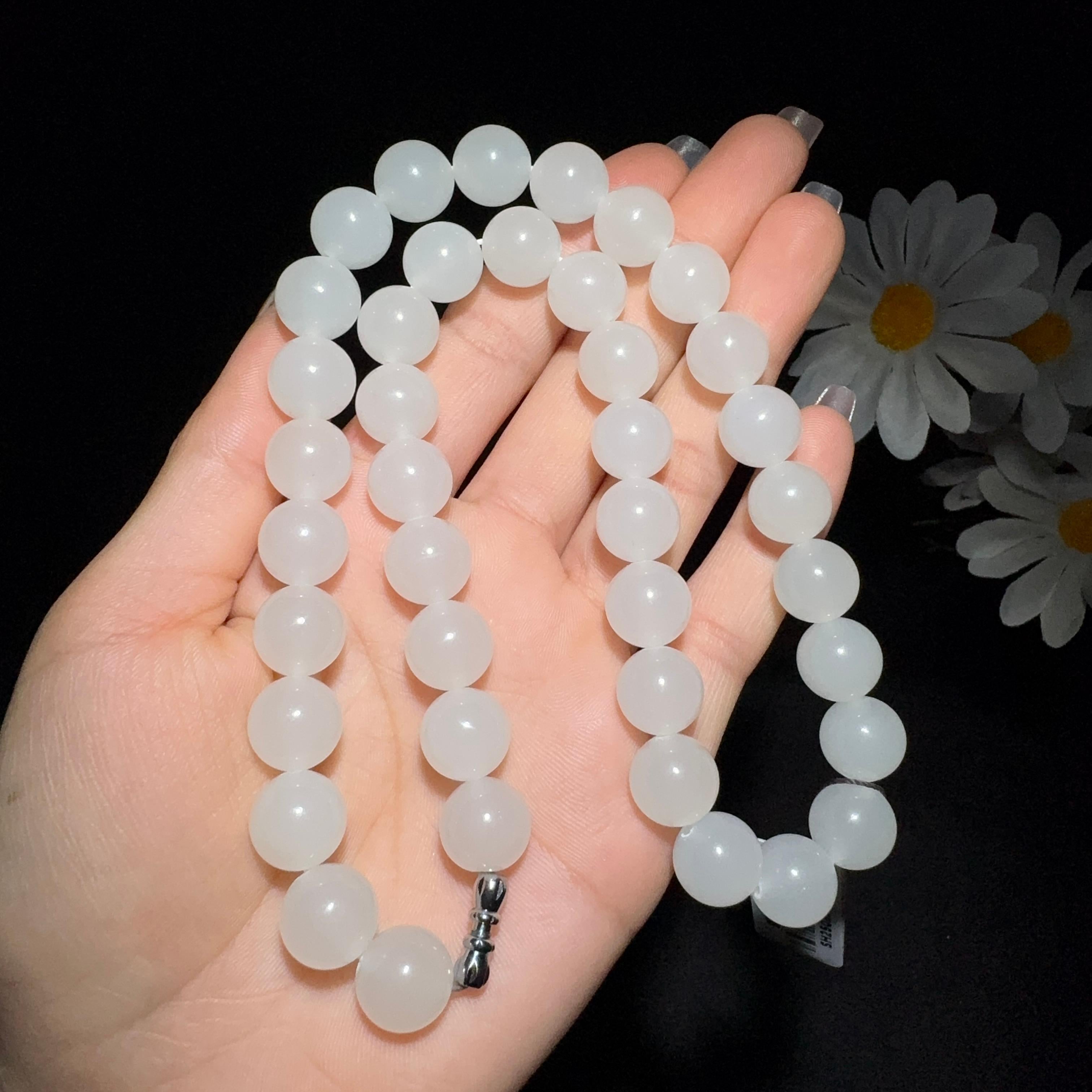 和田玉羊脂白玉圆珠项链（101.0g）