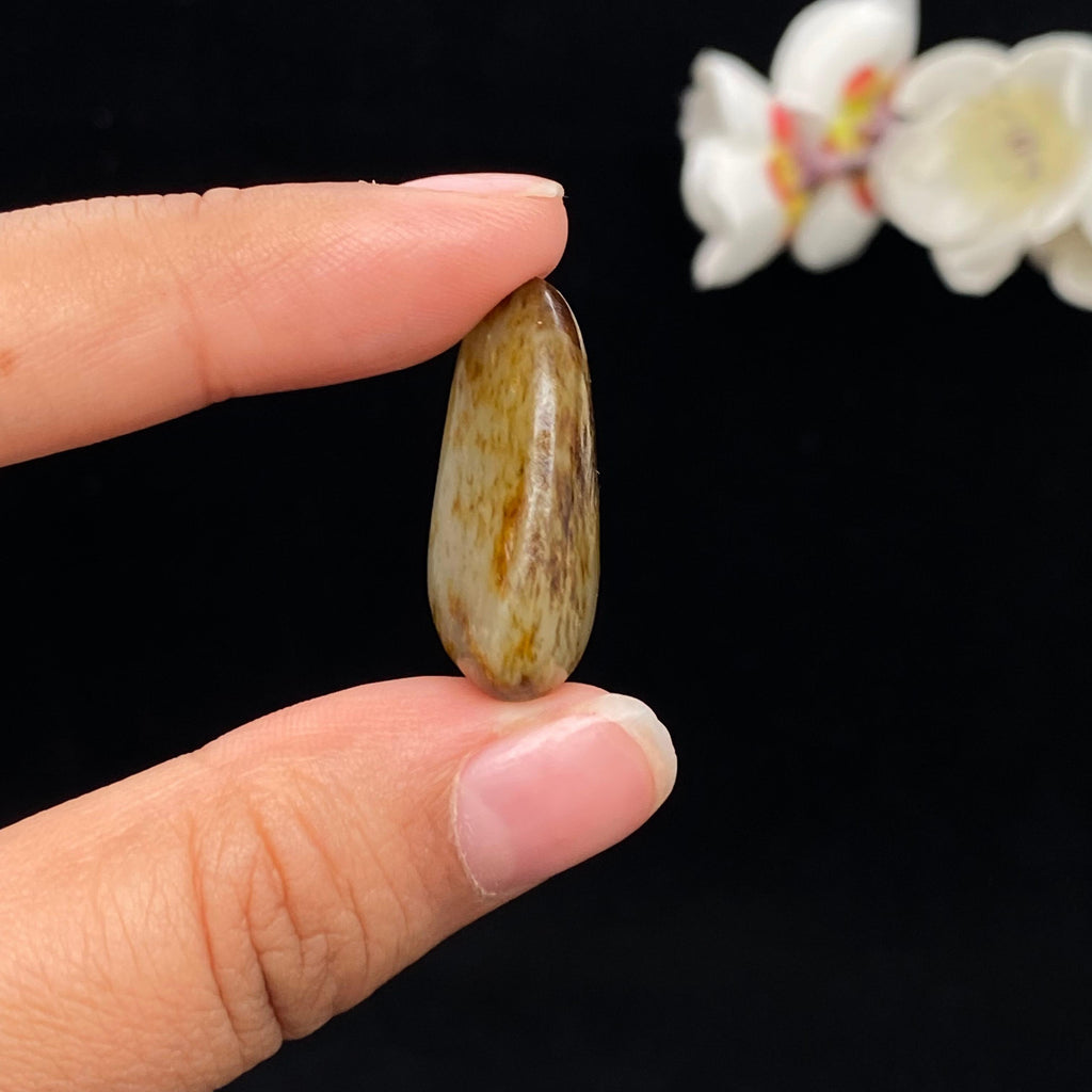 和田玉黑黄皮籽料吊坠籽（6.8g）