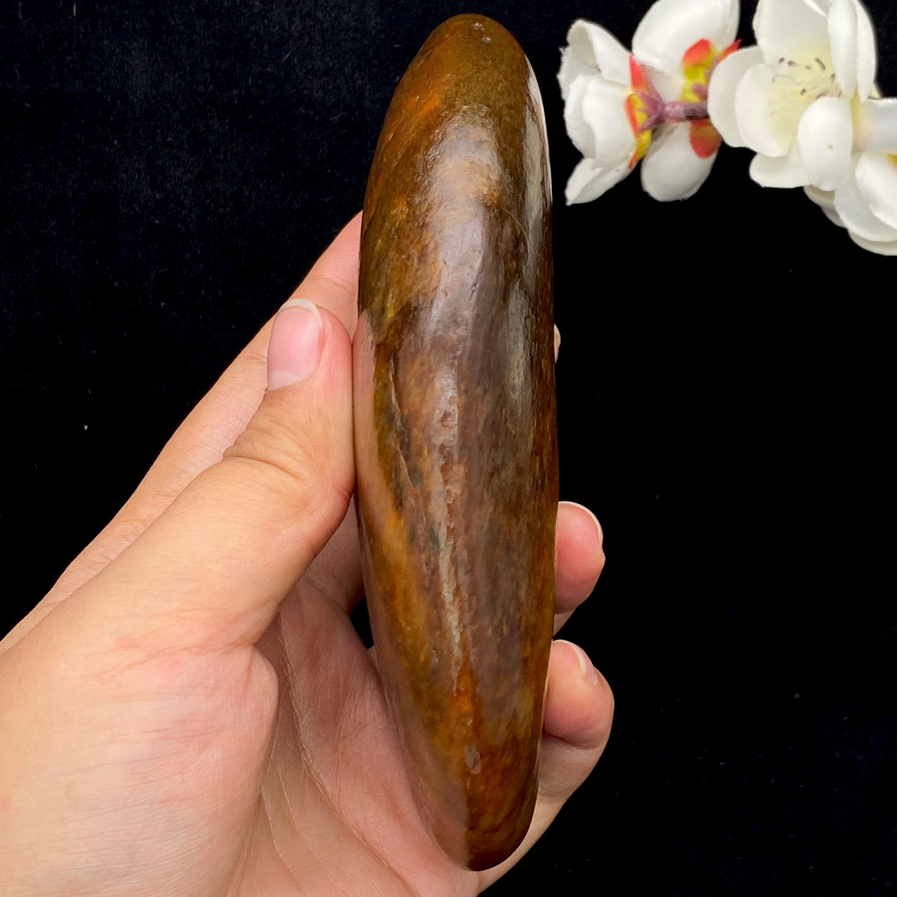 和田玉红沁皮籽料原石（544.9g）