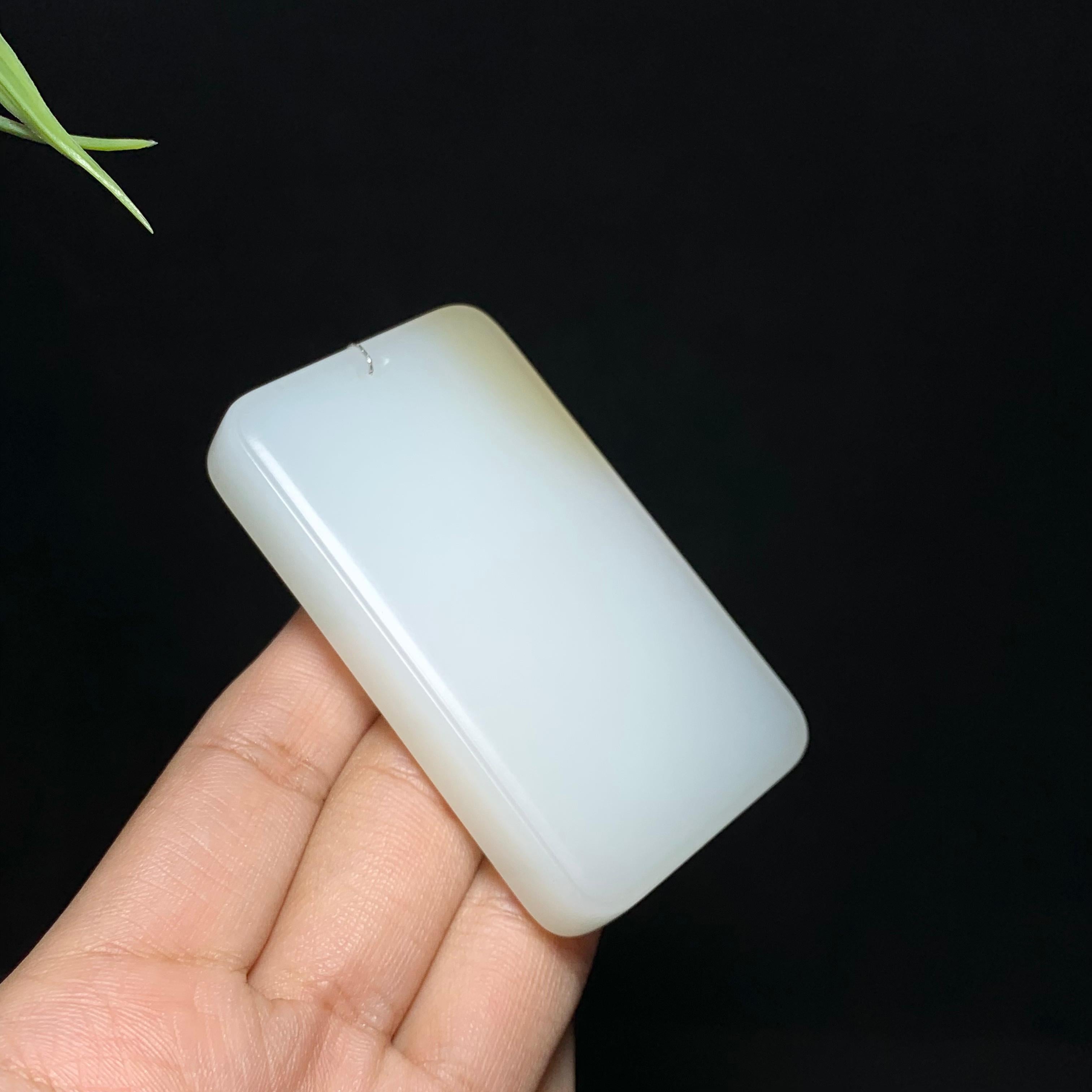 高品质和田羊脂糖白玉无事牌（82.0g）